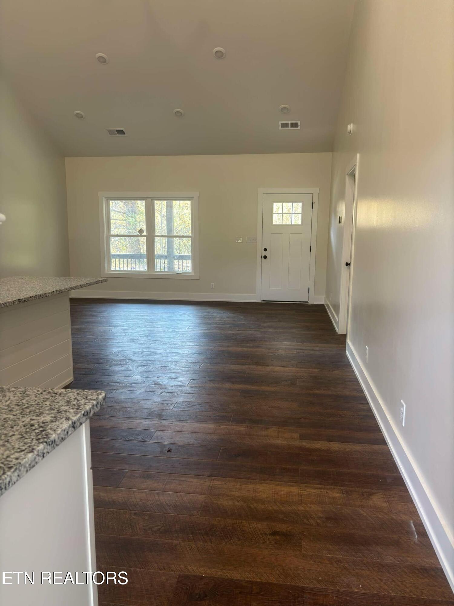 136 Log Lane Property Photo 3