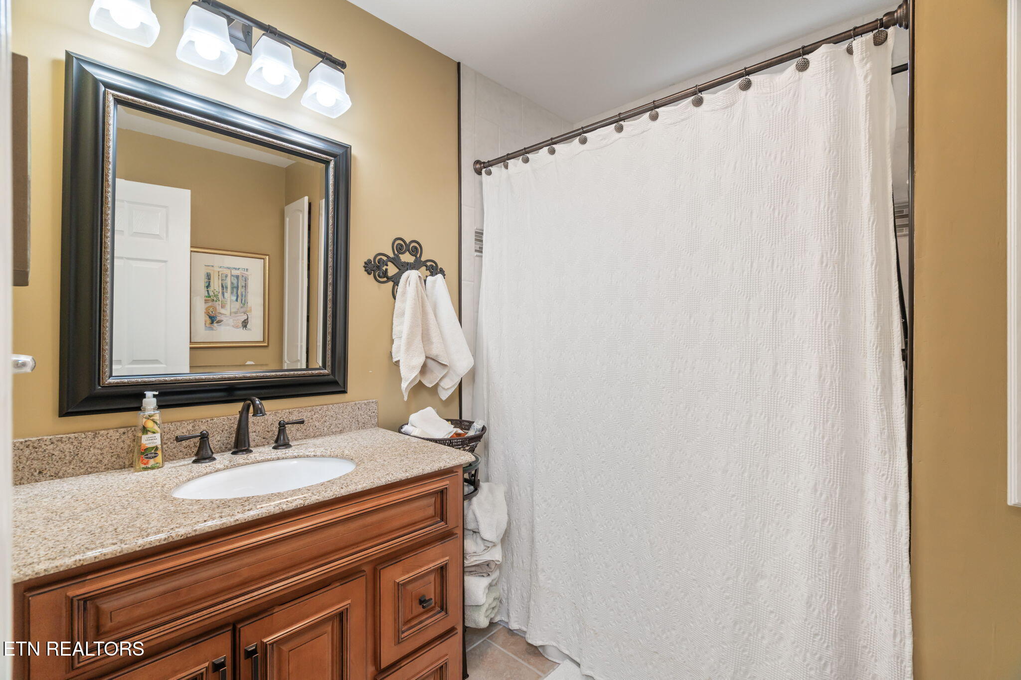 3867 Attley Drive Property Photo 43