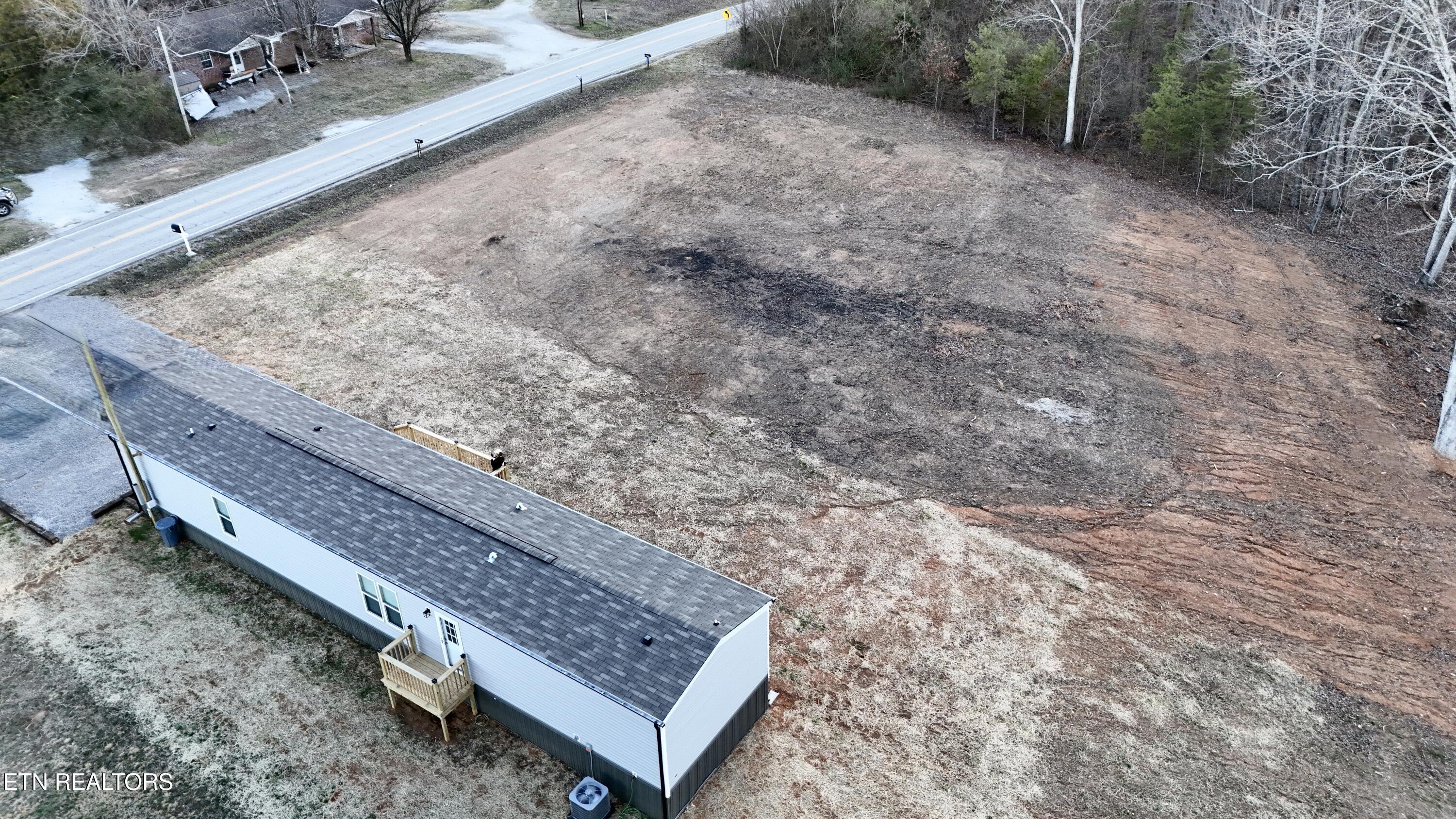 240 River Rd Property Photo 26