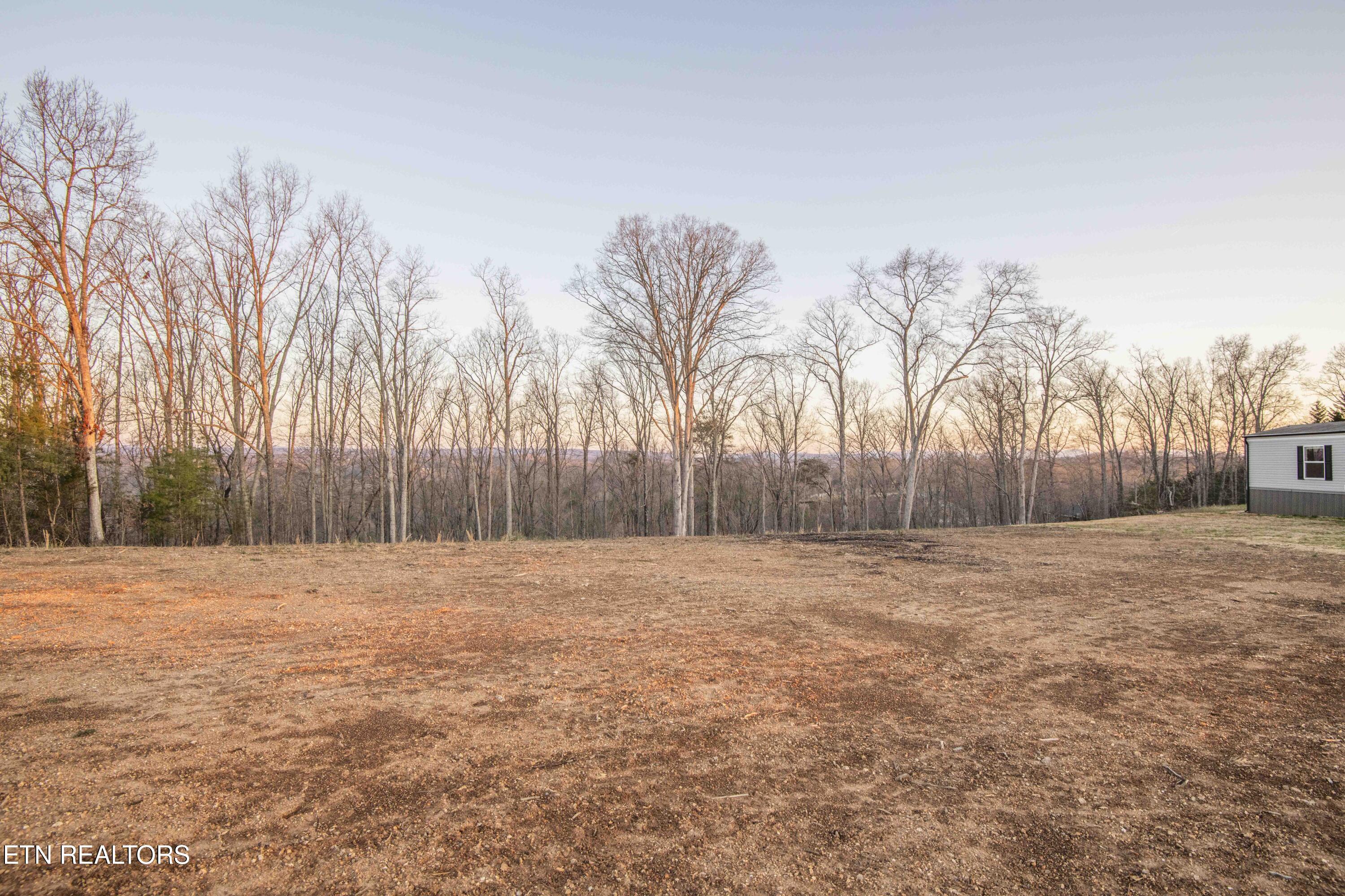 240 River Rd Property Photo 28