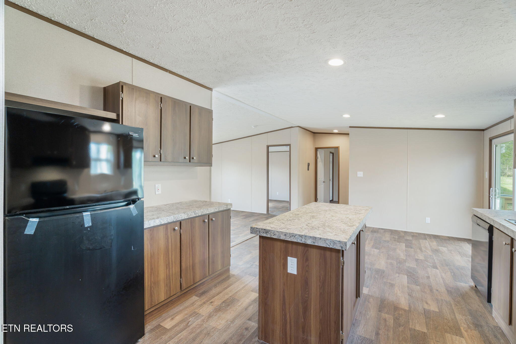 135 Rose Circle Property Photo 18
