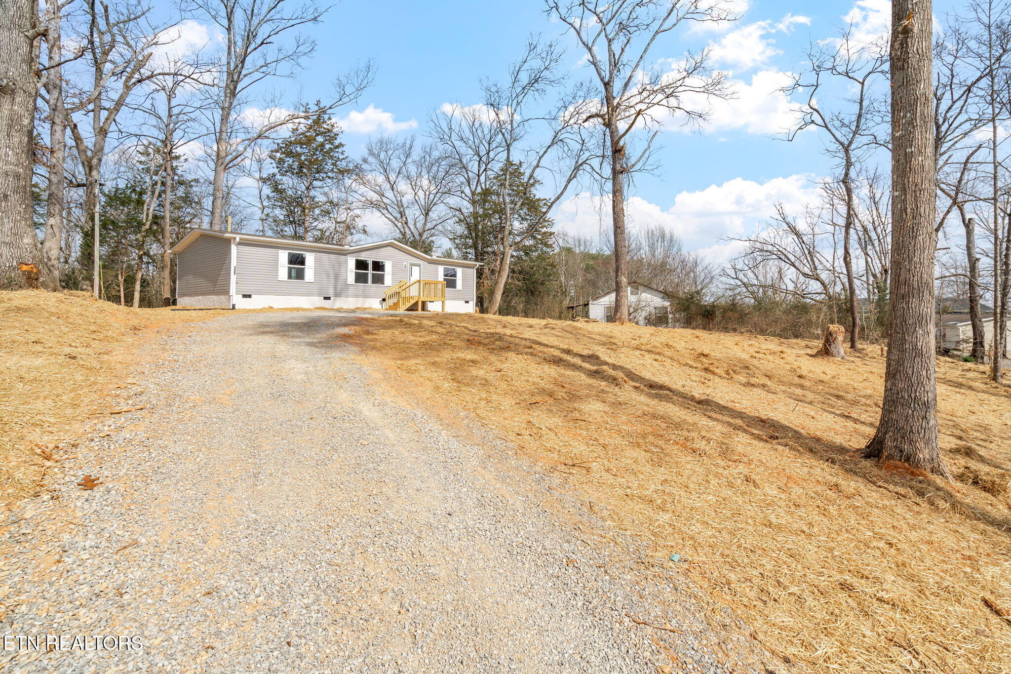 135 Rose Circle Property Photo 33