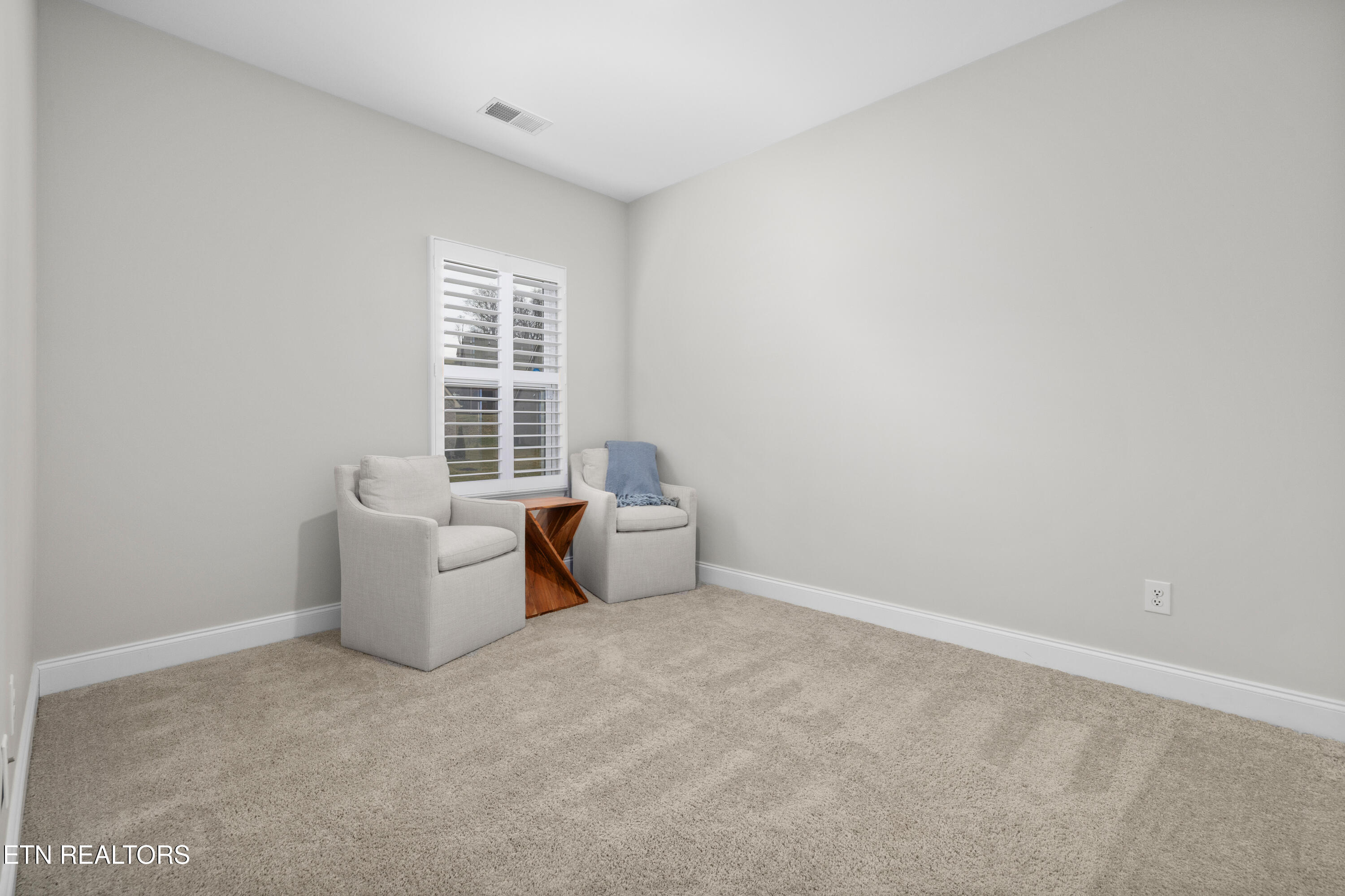 11148 Narrow Leaf Drive Property Photo 16