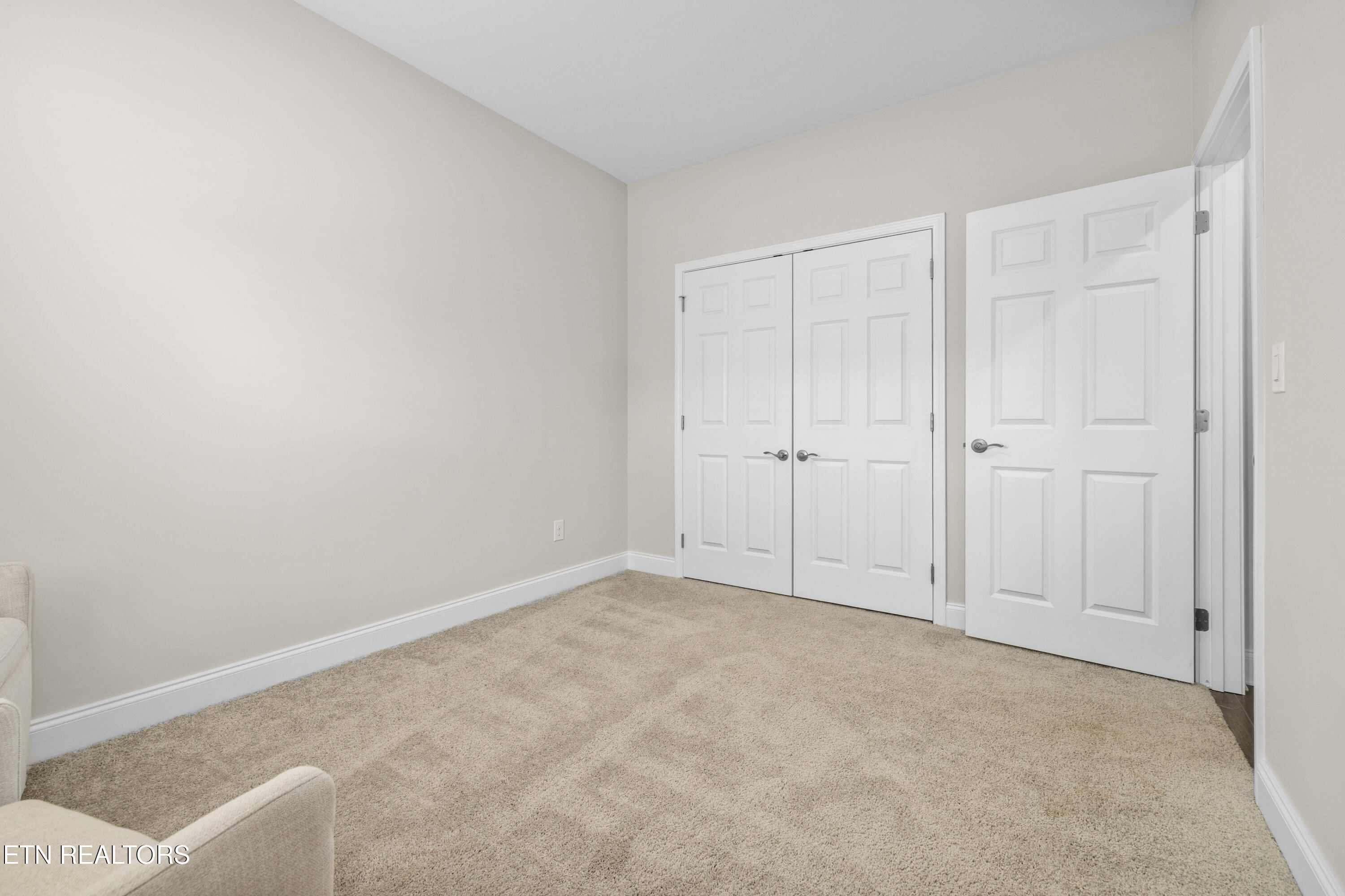 11148 Narrow Leaf Drive Property Photo 17