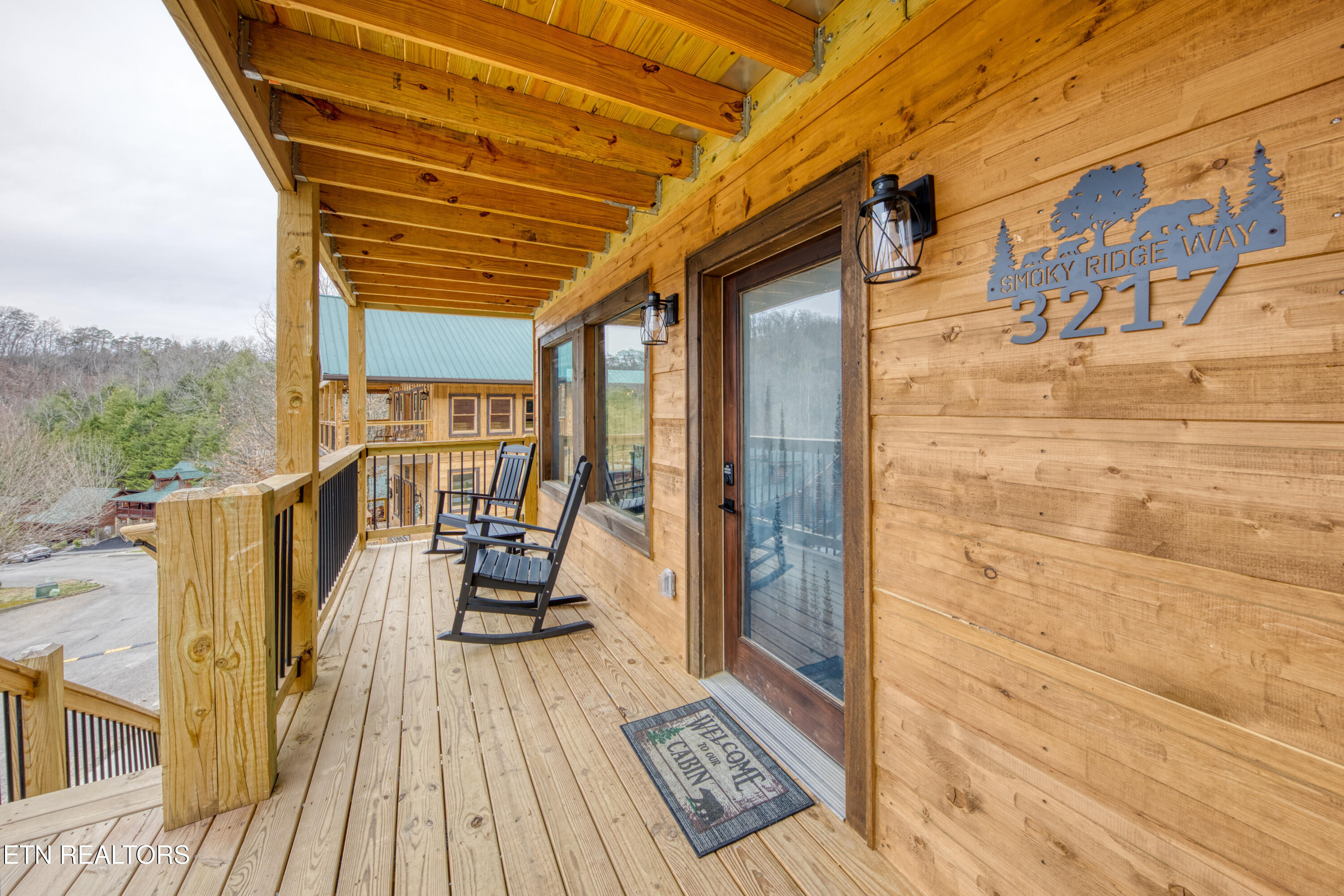 3217 Smoky Ridge Way Property Photo 2