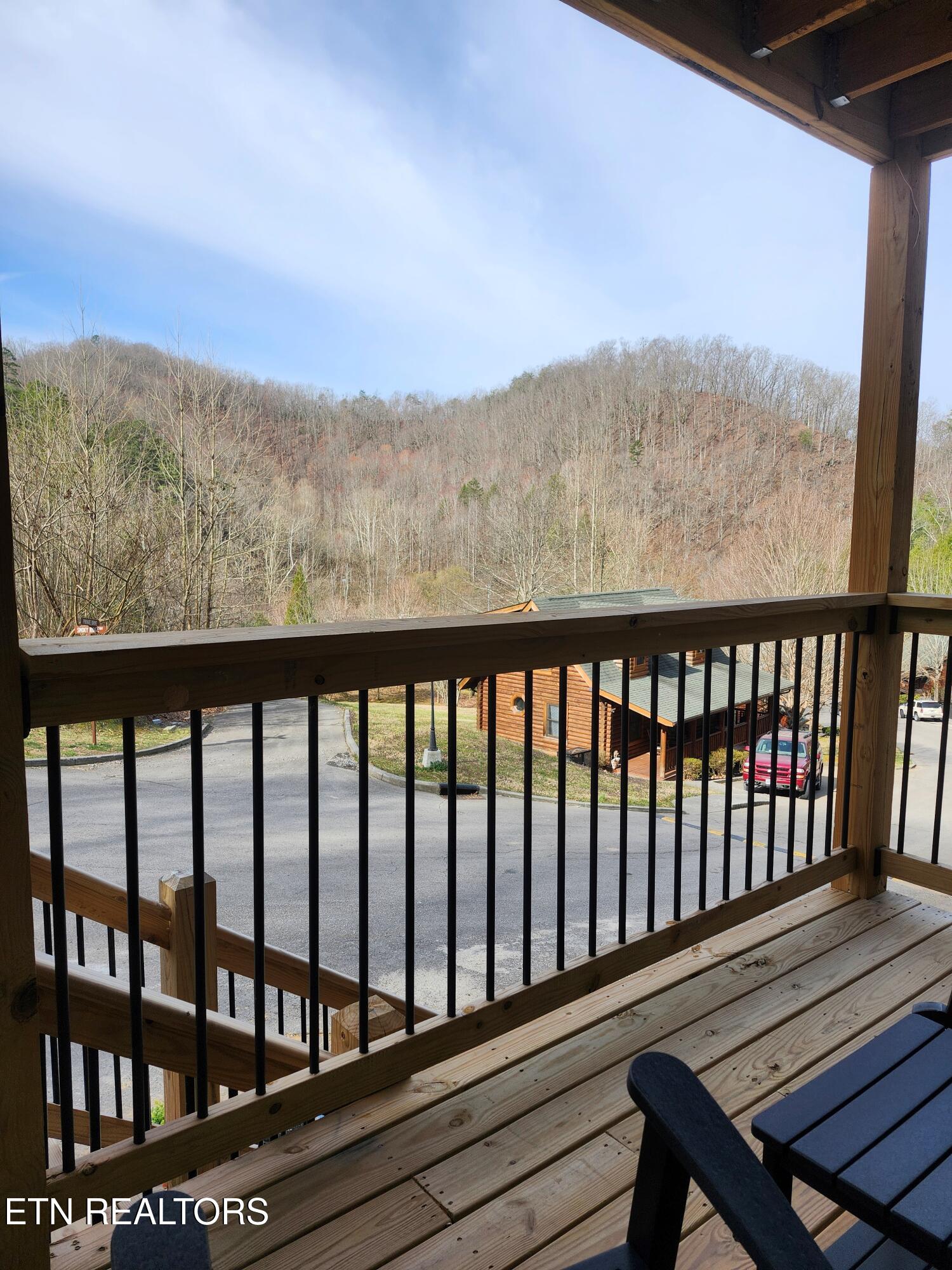 3217 Smoky Ridge Way Property Photo 3