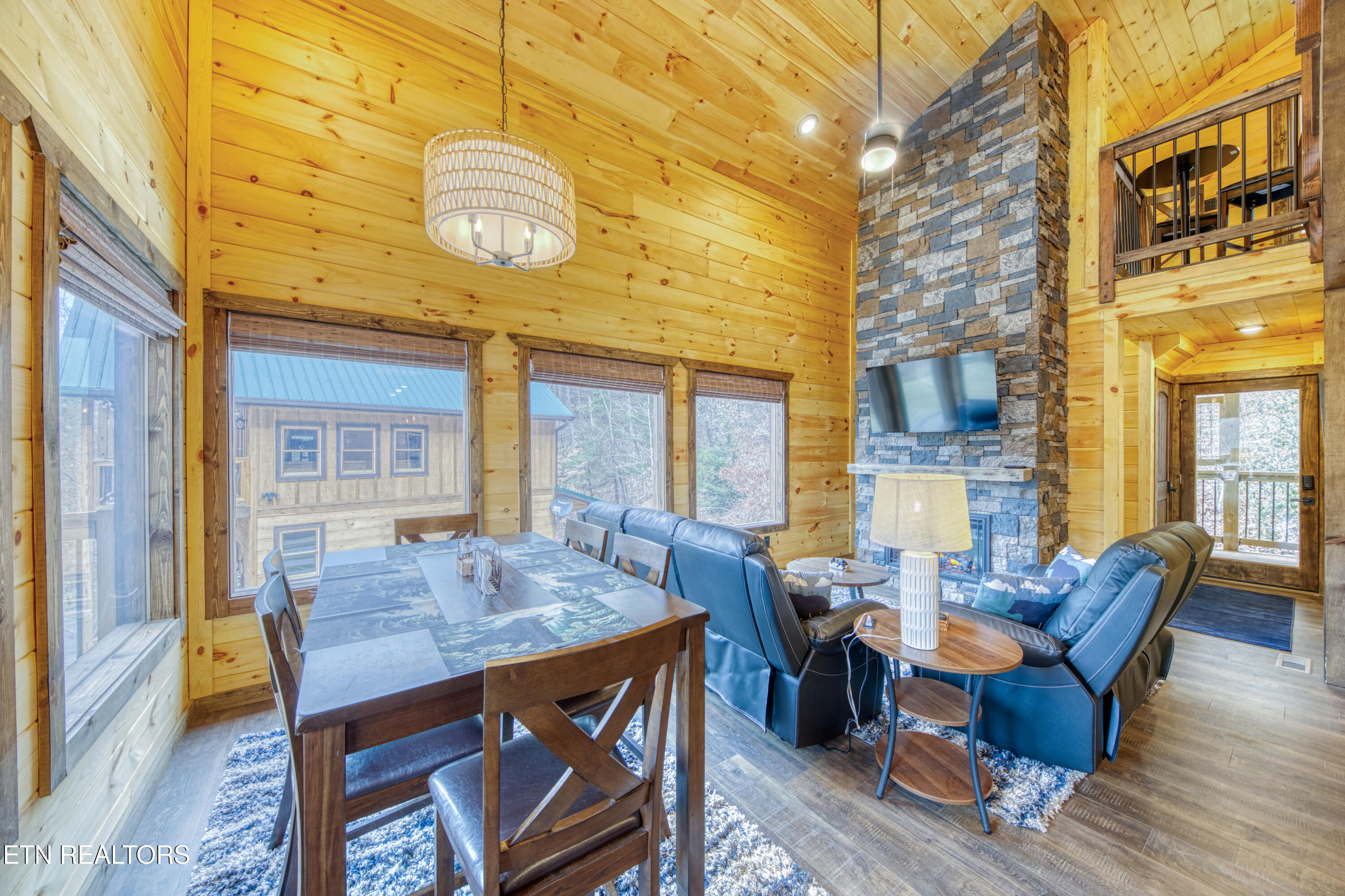 3217 Smoky Ridge Way Property Photo 5