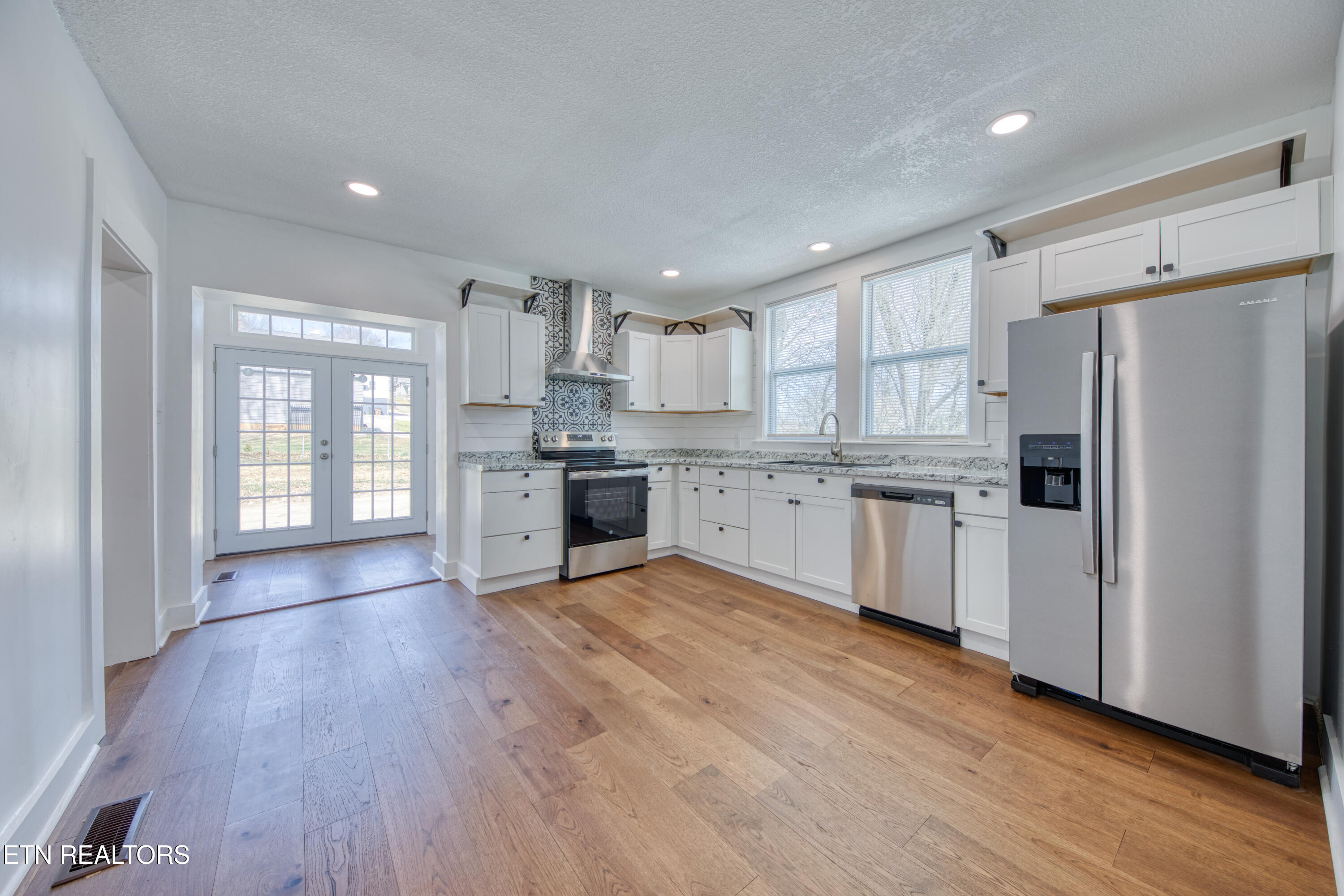 2615 Woodrow Drive Property Photo 16