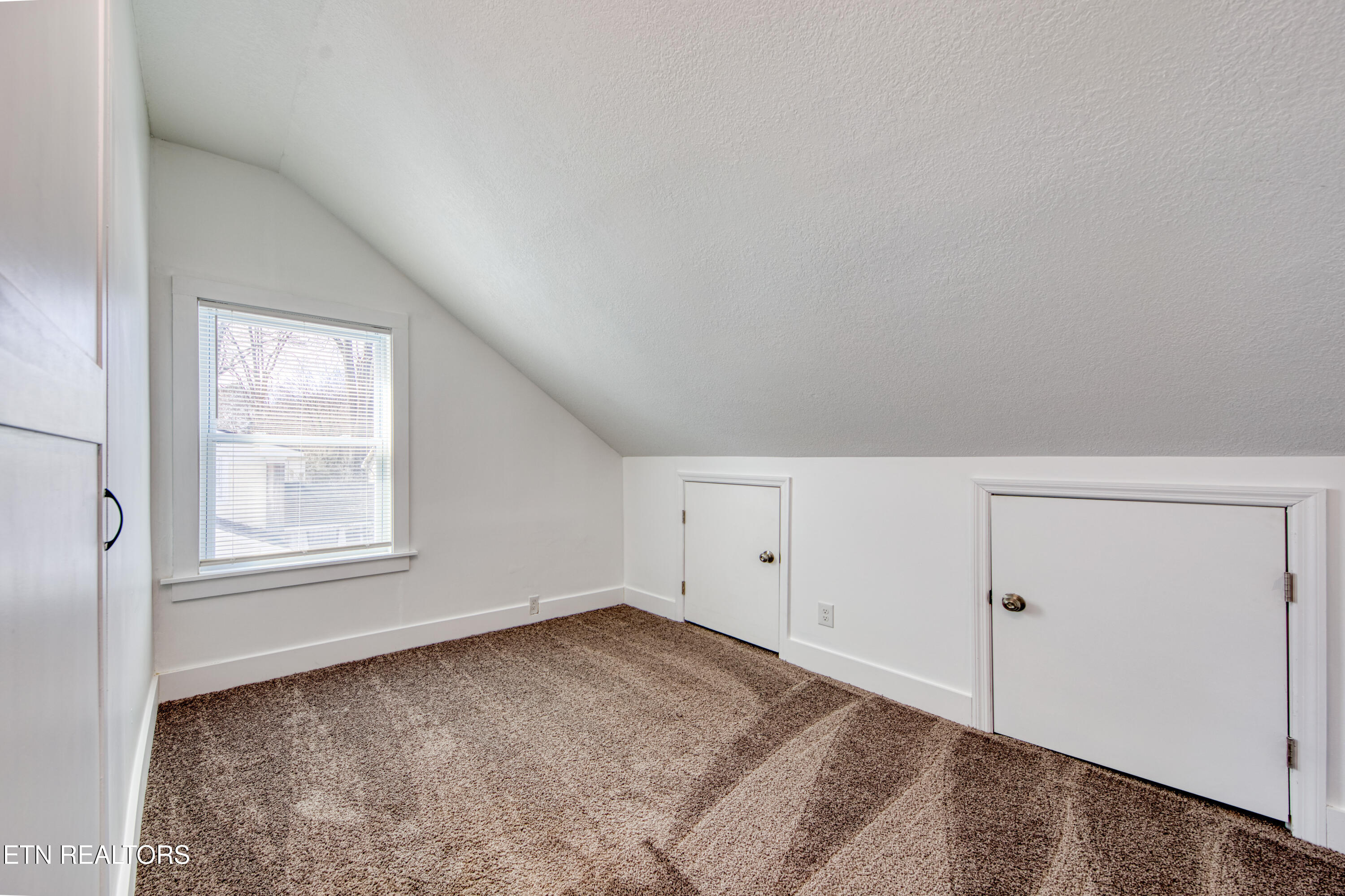 2615 Woodrow Drive Property Photo 32