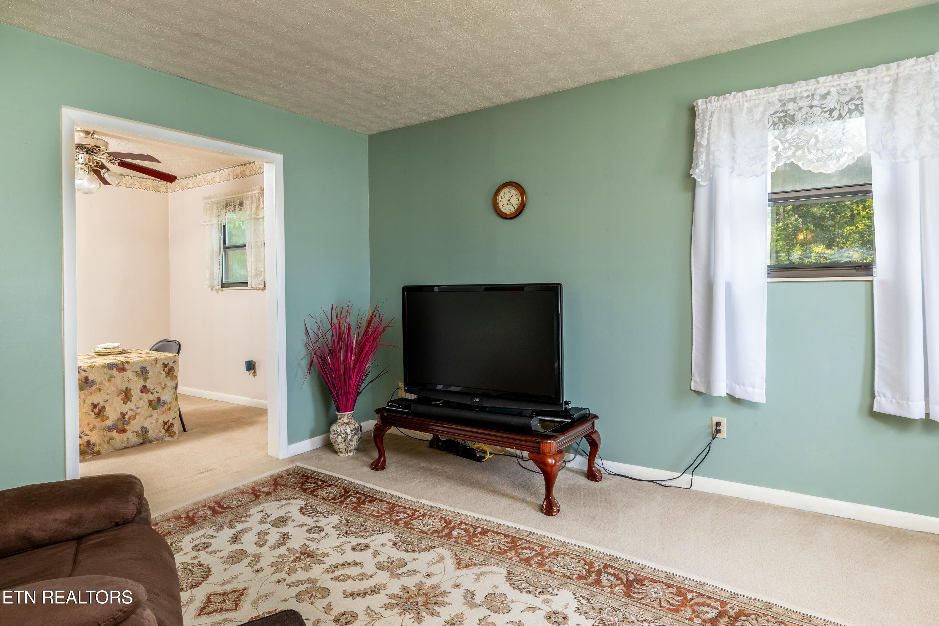 2220 Richwood Drive Property Photo 8