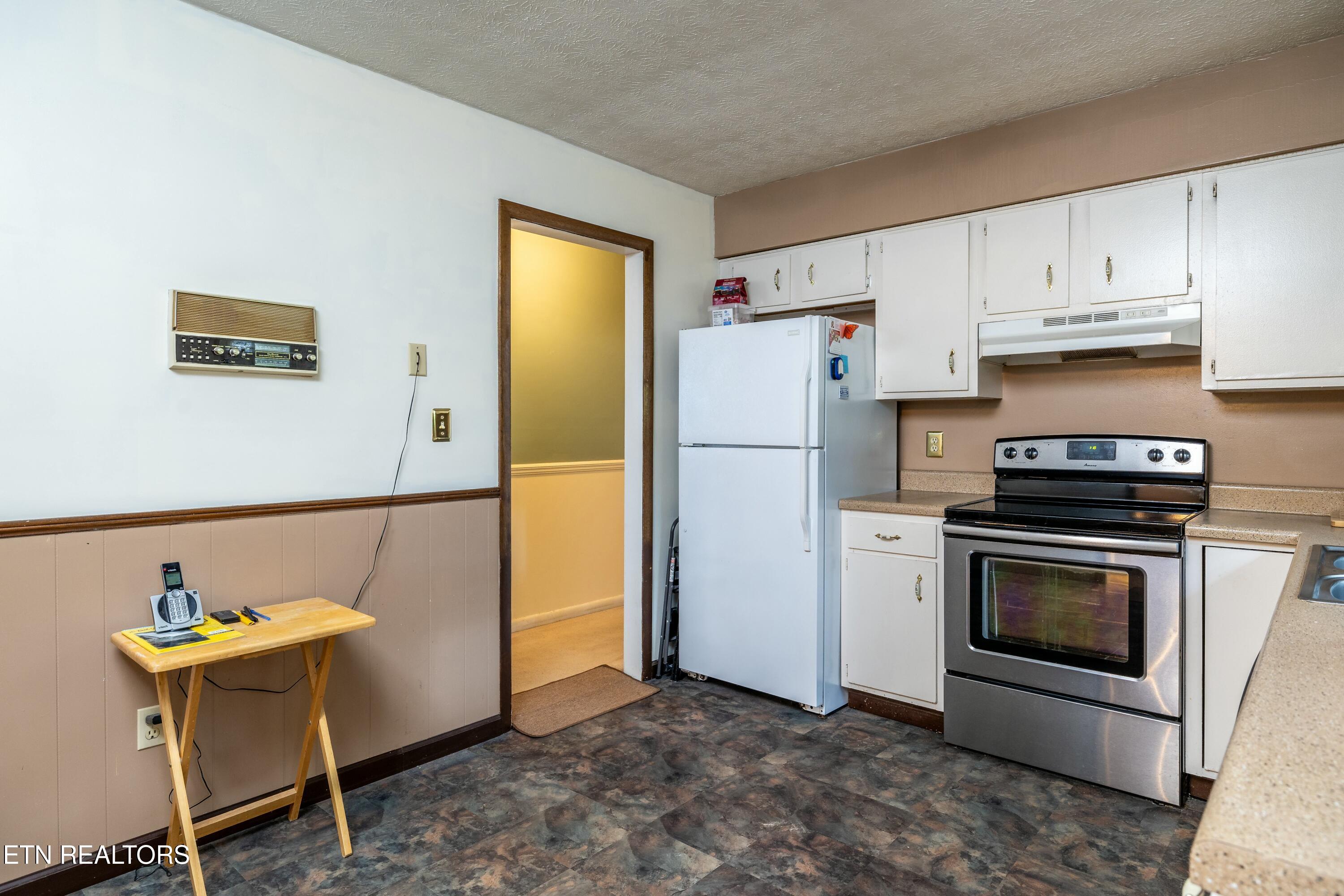 2220 Richwood Drive Property Photo 11