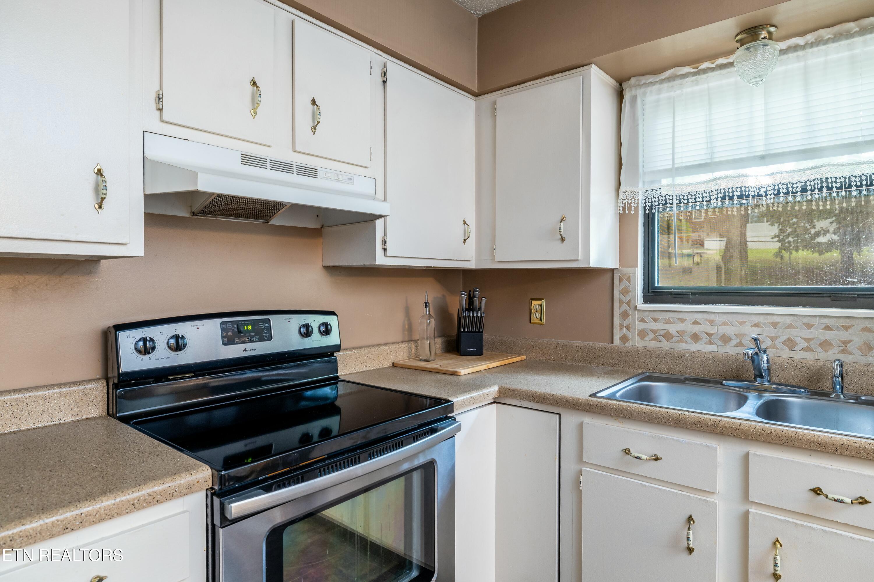 2220 Richwood Drive Property Photo 13