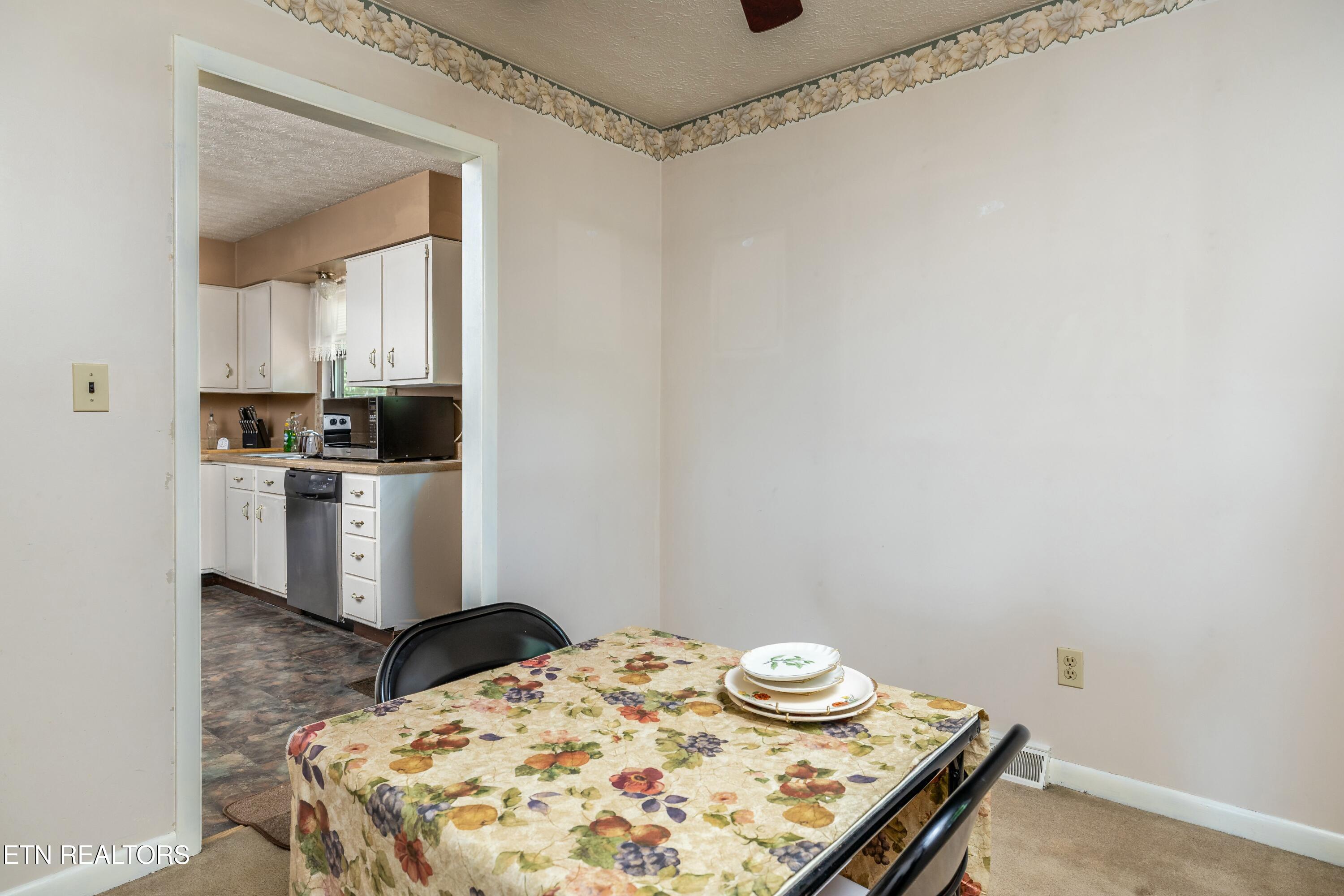 2220 Richwood Drive Property Photo 16