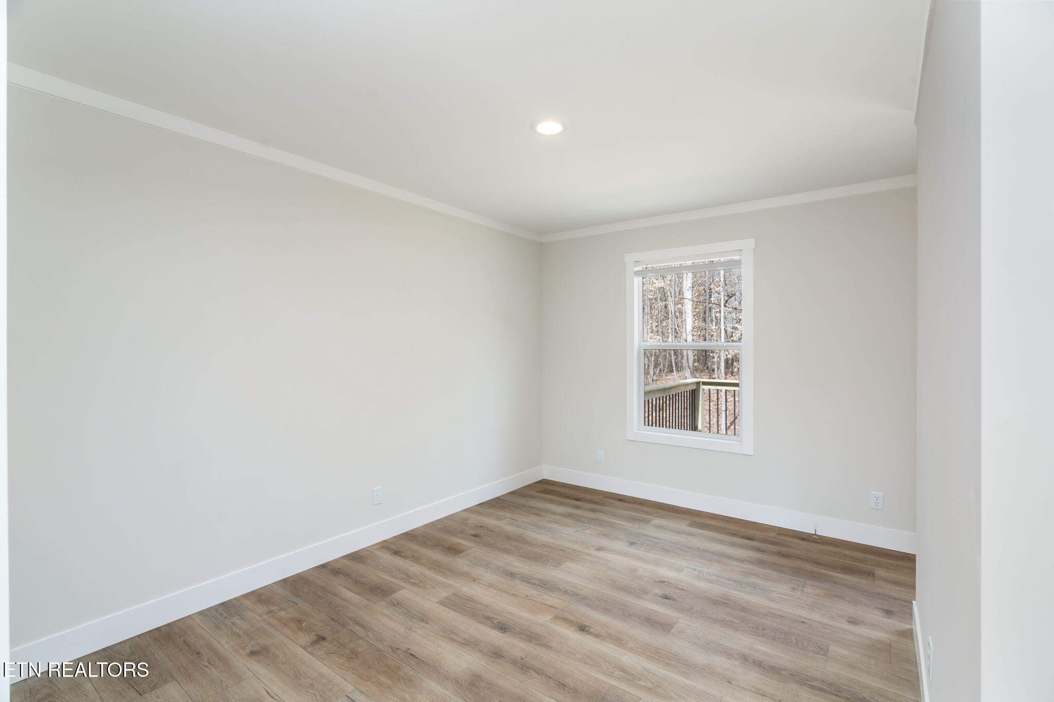 5043 Crippen Rd Property Photo 16