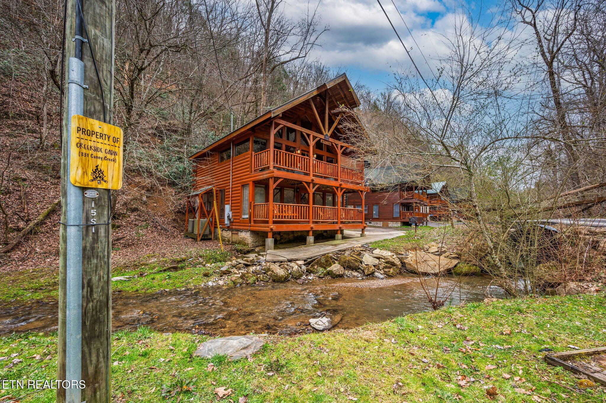 331 Caney Creek Rd Property Photo 2