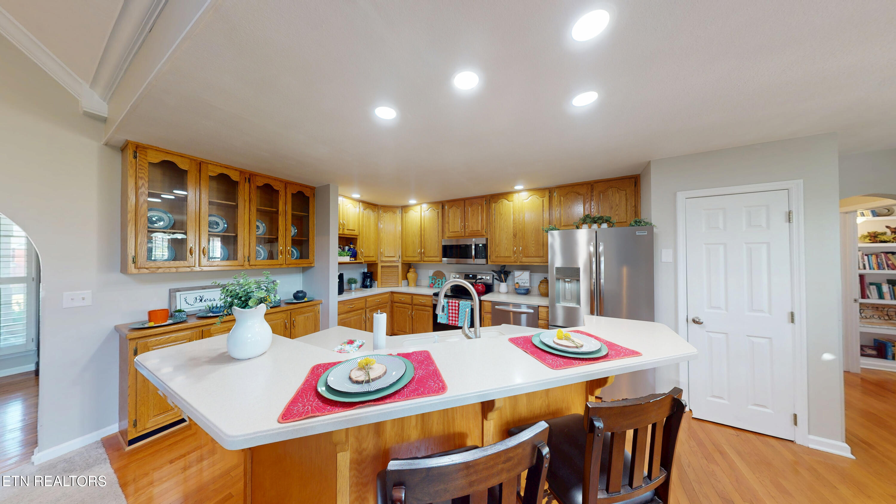 799 Riverbend Drive Property Photo 6