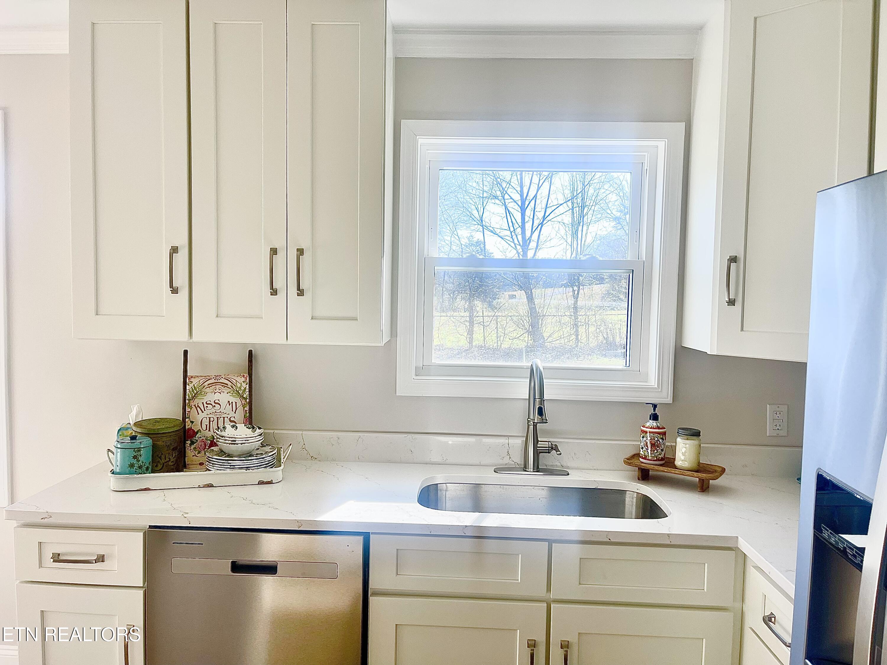 102 County Road 568 Property Photo 11