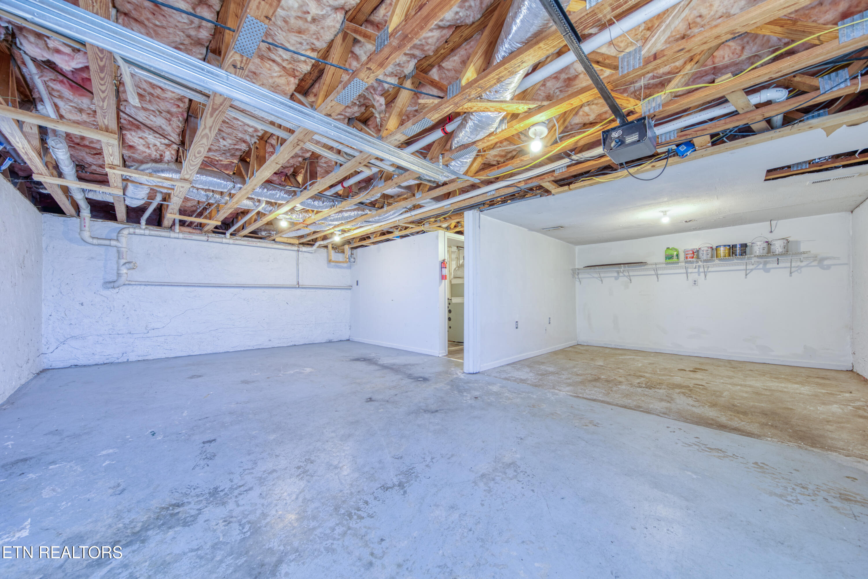503 Akers St Property Photo 24