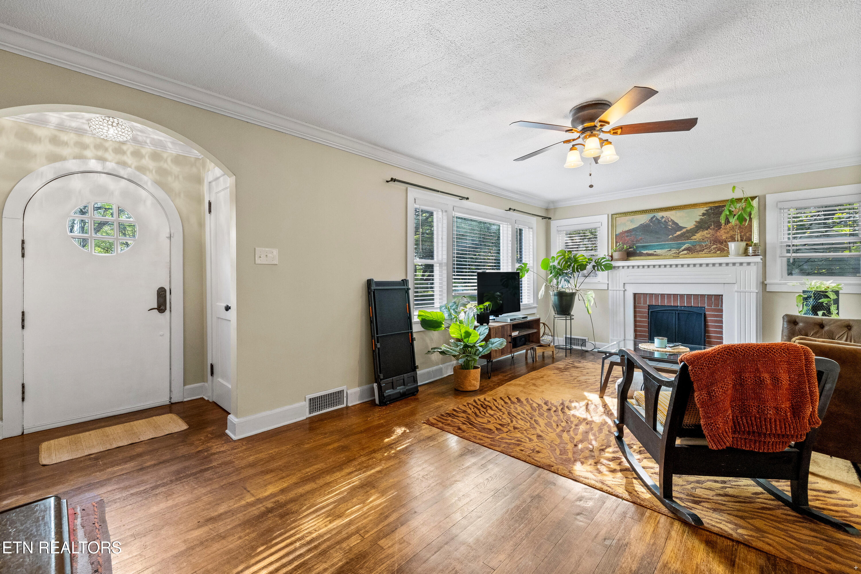5717 Nw Woodale Drive Property Photo 12