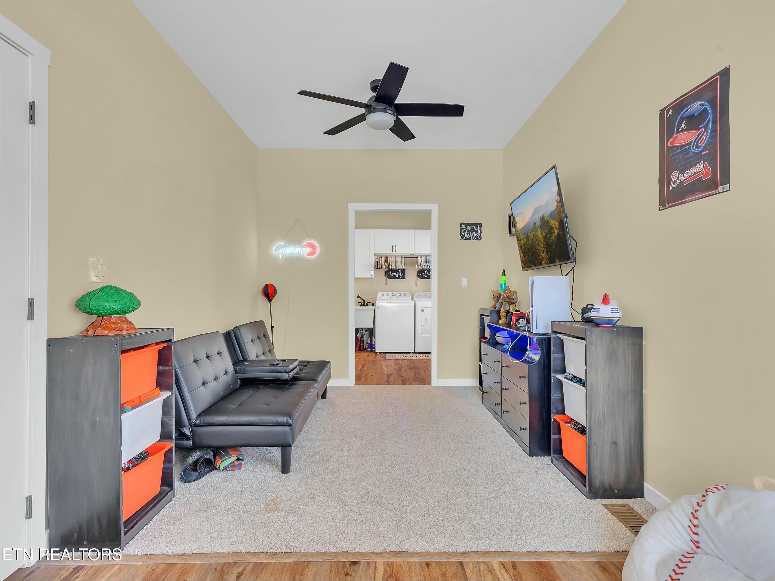 914 Skyline Drive Property Photo 19