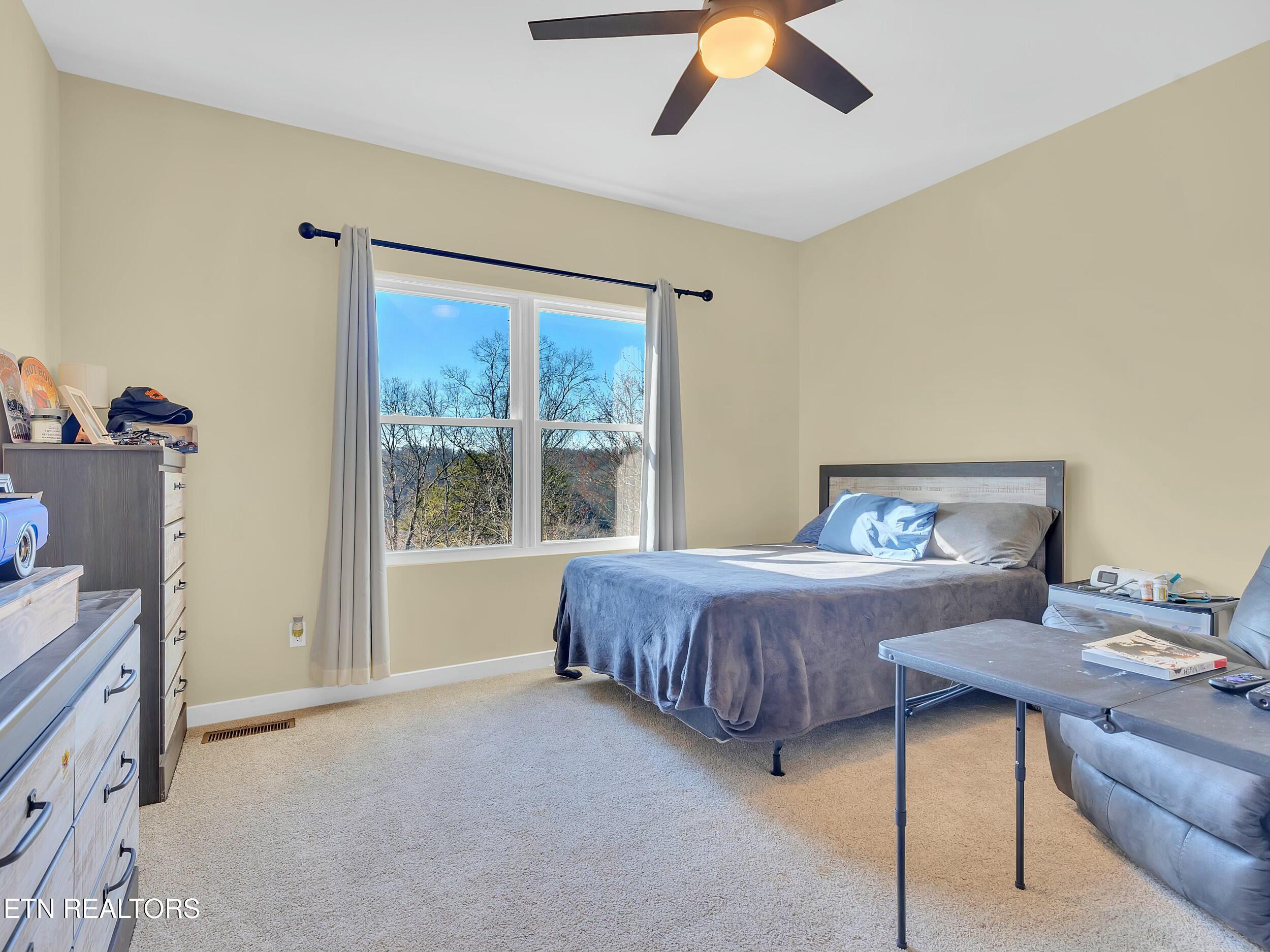 914 Skyline Drive Property Photo 21