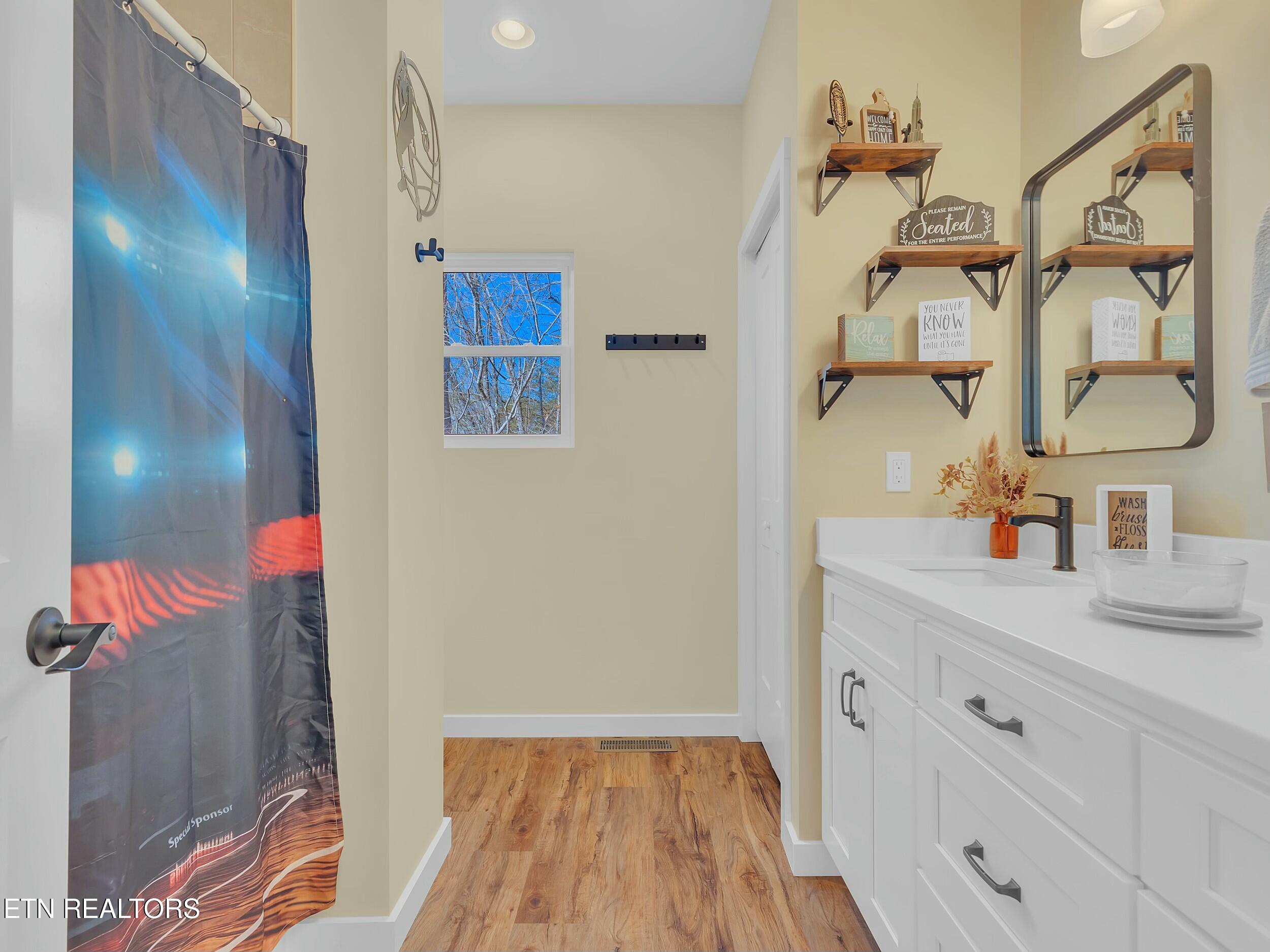 914 Skyline Drive Property Photo 23