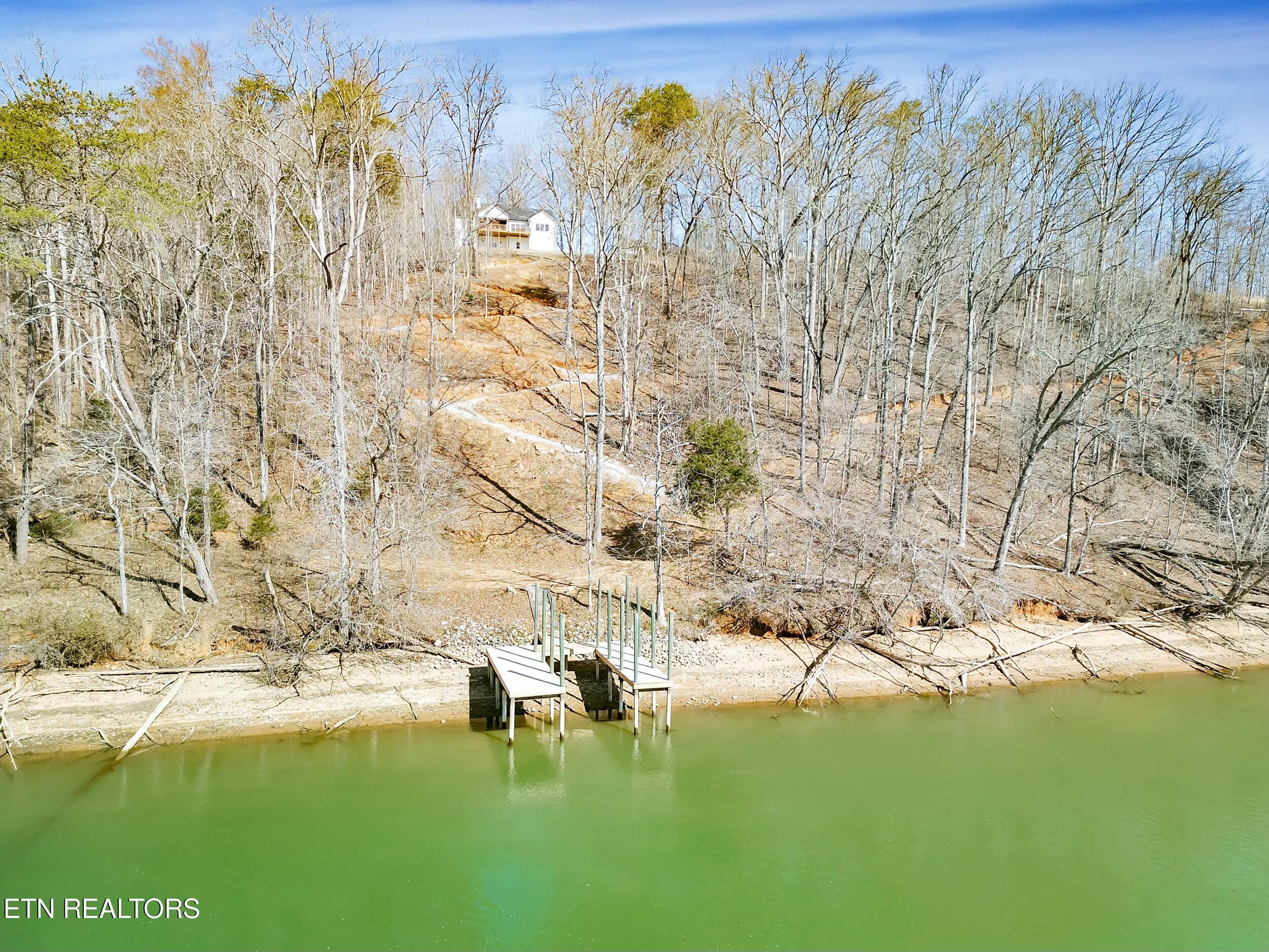 914 Skyline Drive Property Photo 33