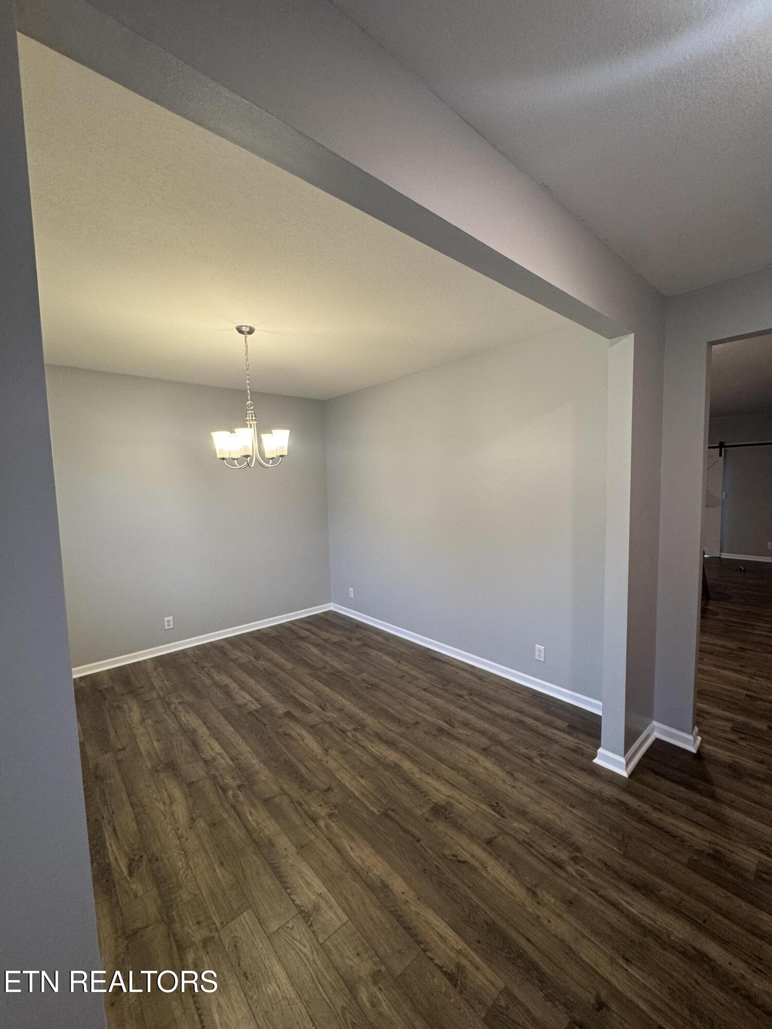 241 Summer Glenn Lane Property Photo 6