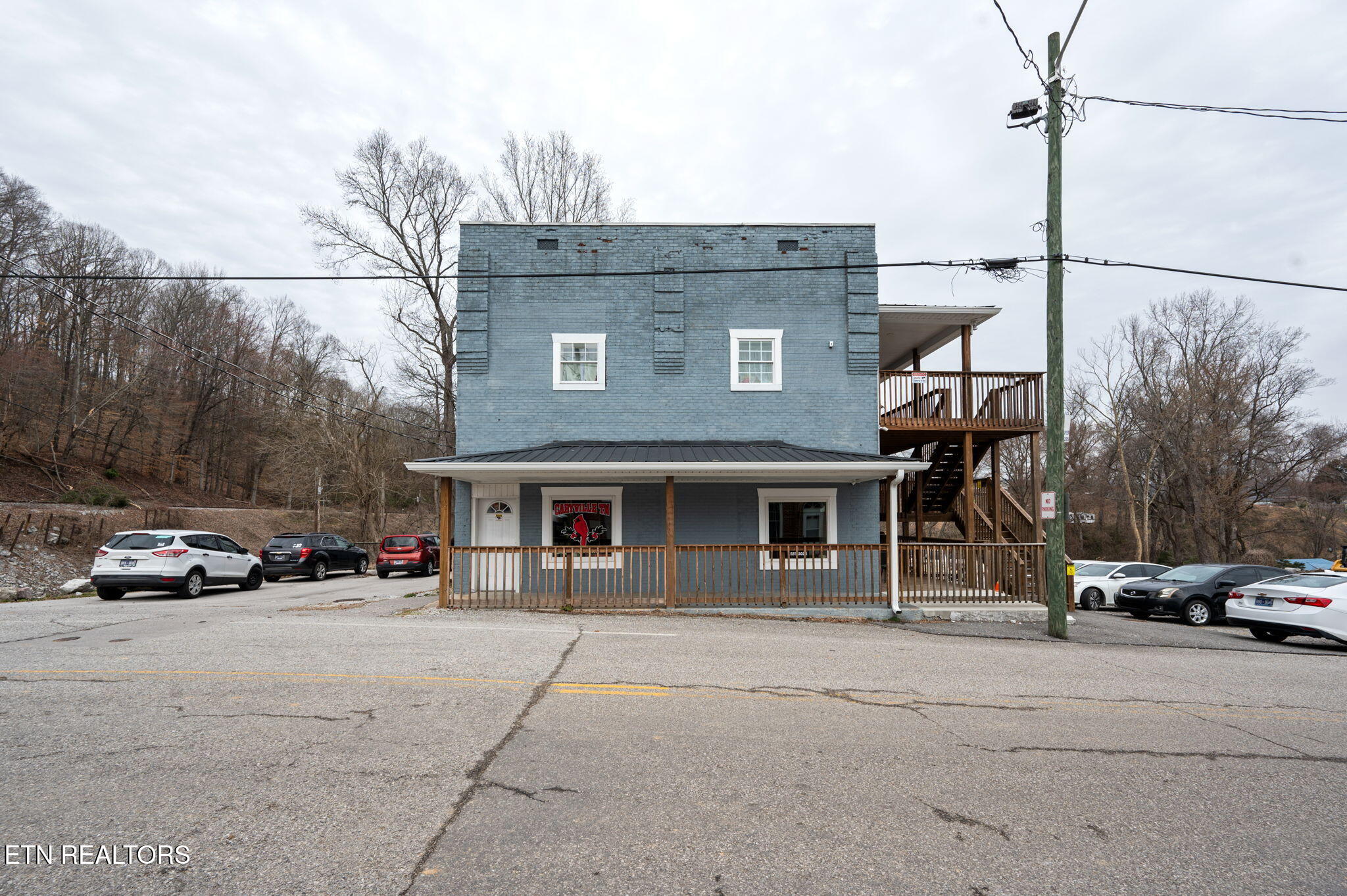 214 Main St Property Photo