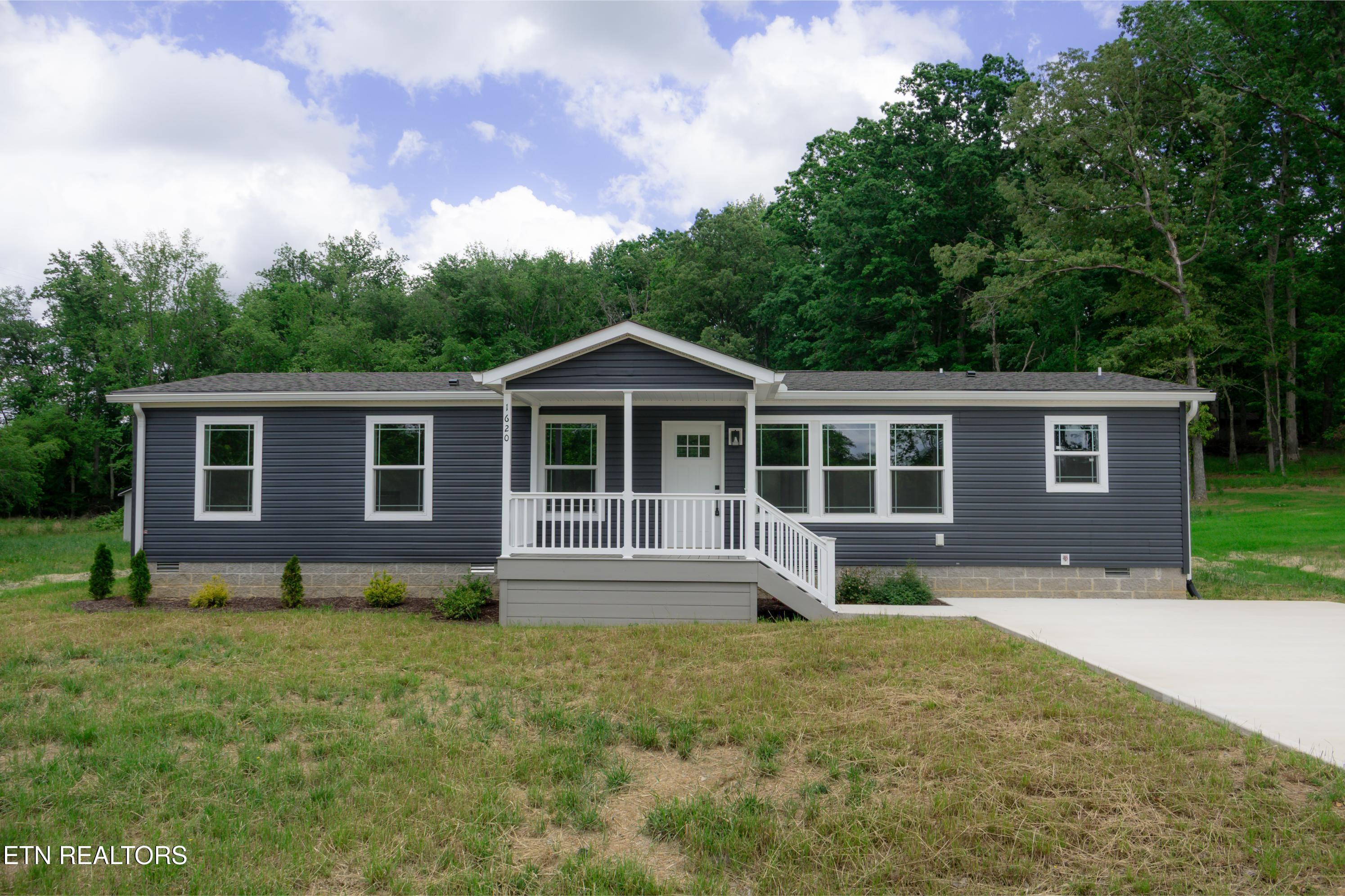 1620 Anna Maria Lane Property Photo