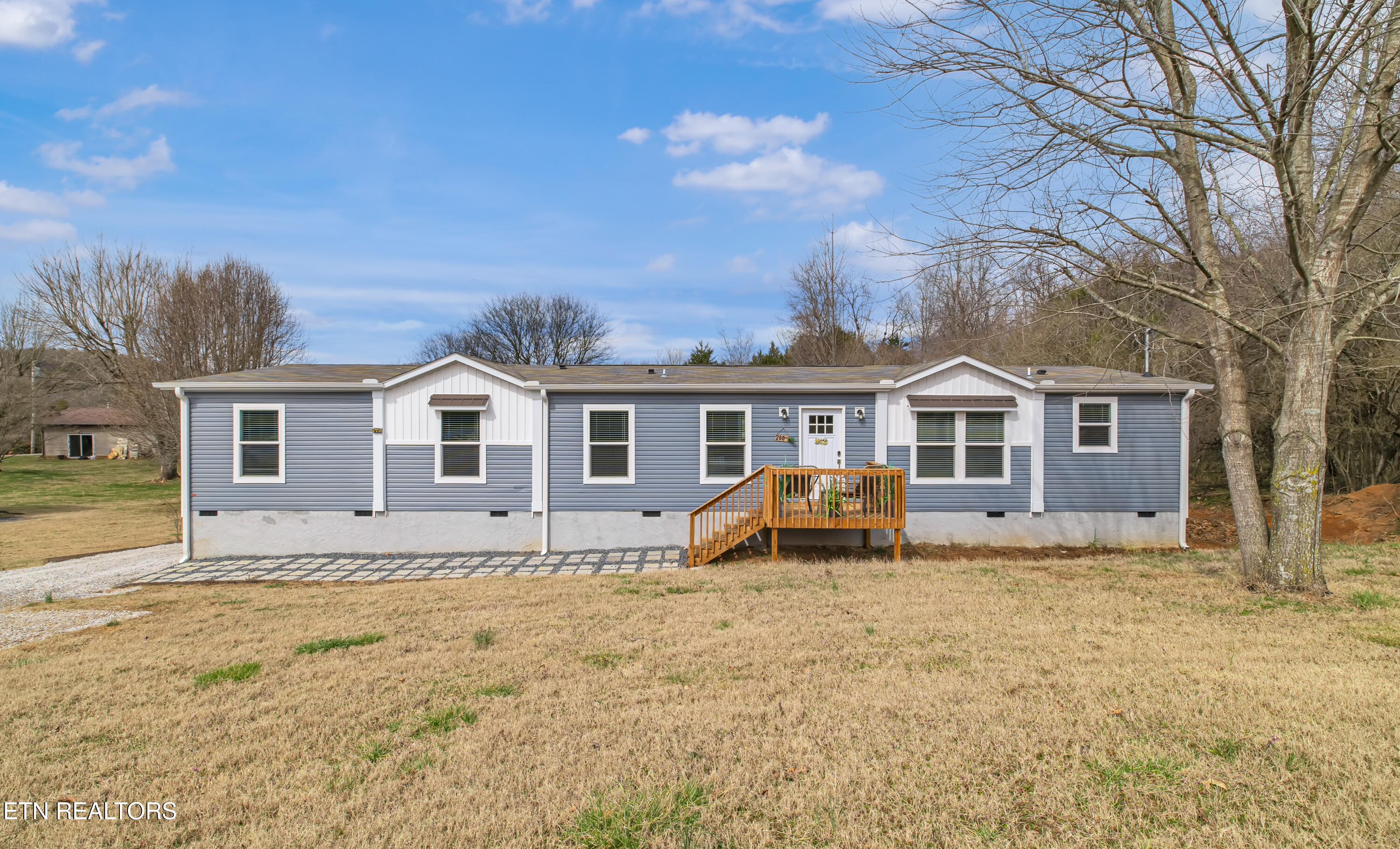 260 Texas Lane Property Photo