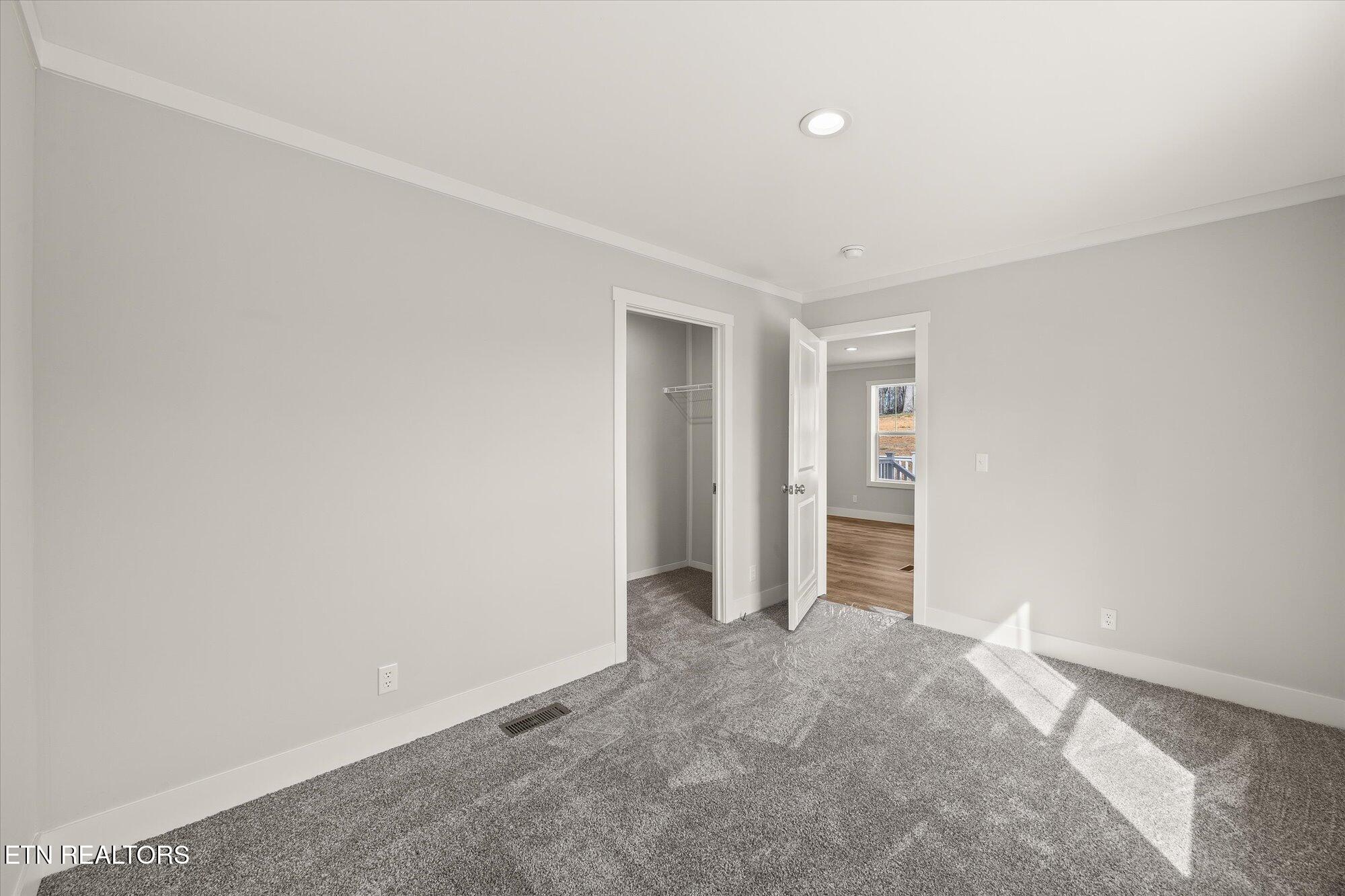 1670 Anna Maria Lane Property Photo 13