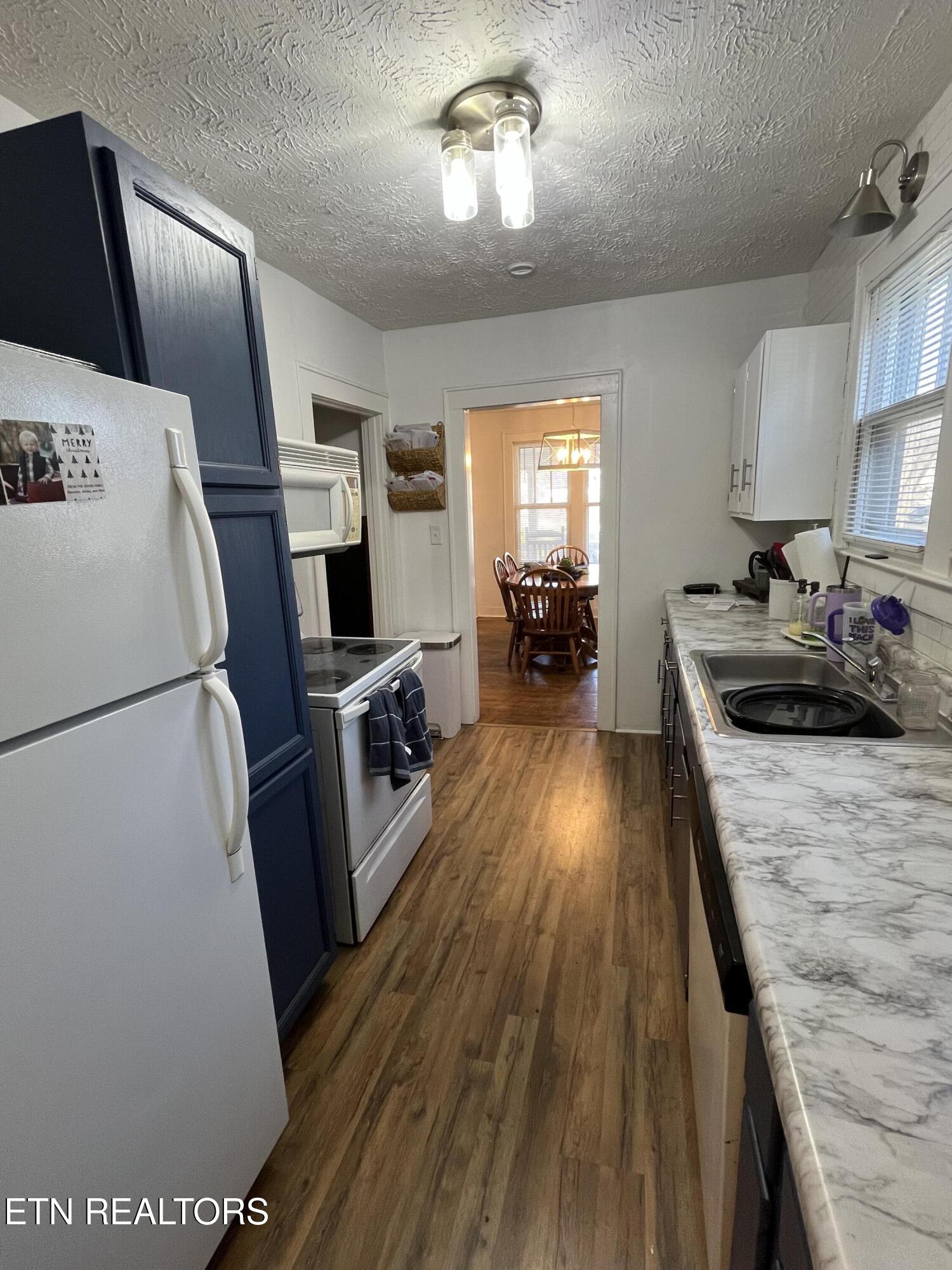 1907 Eastview Ave Property Photo 10