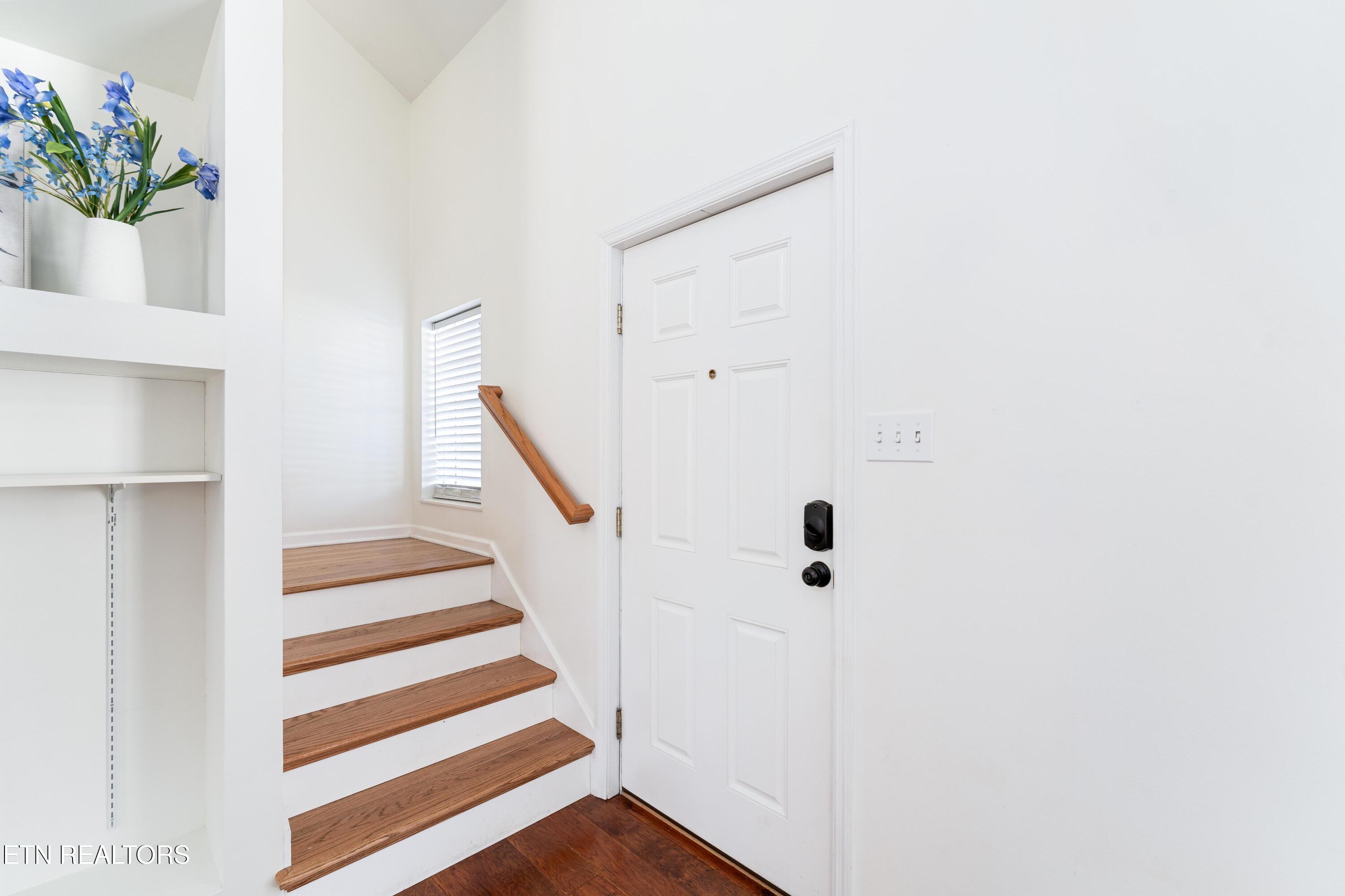 8121 Spring Haven Lane Property Photo 3