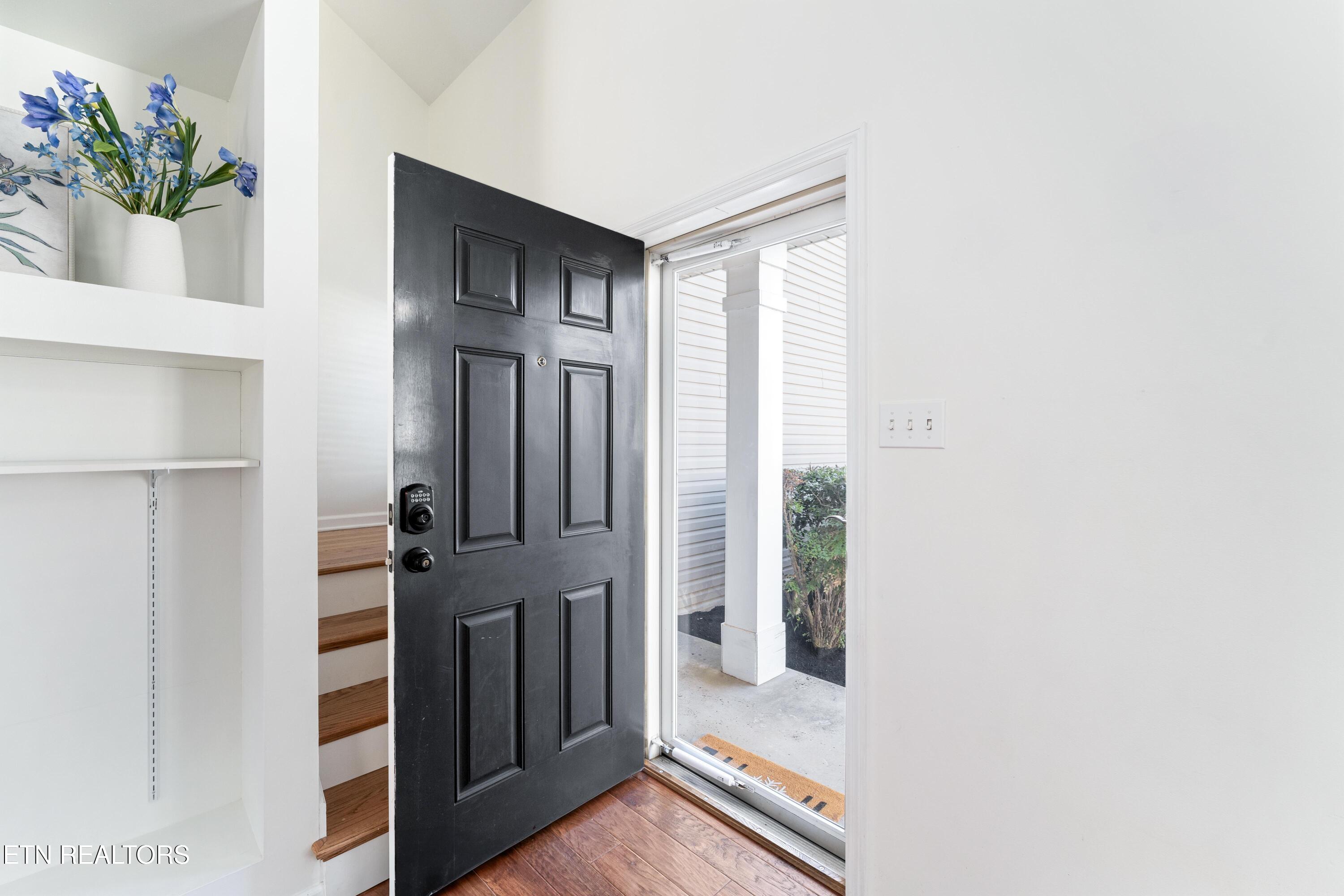 8121 Spring Haven Lane Property Photo 4