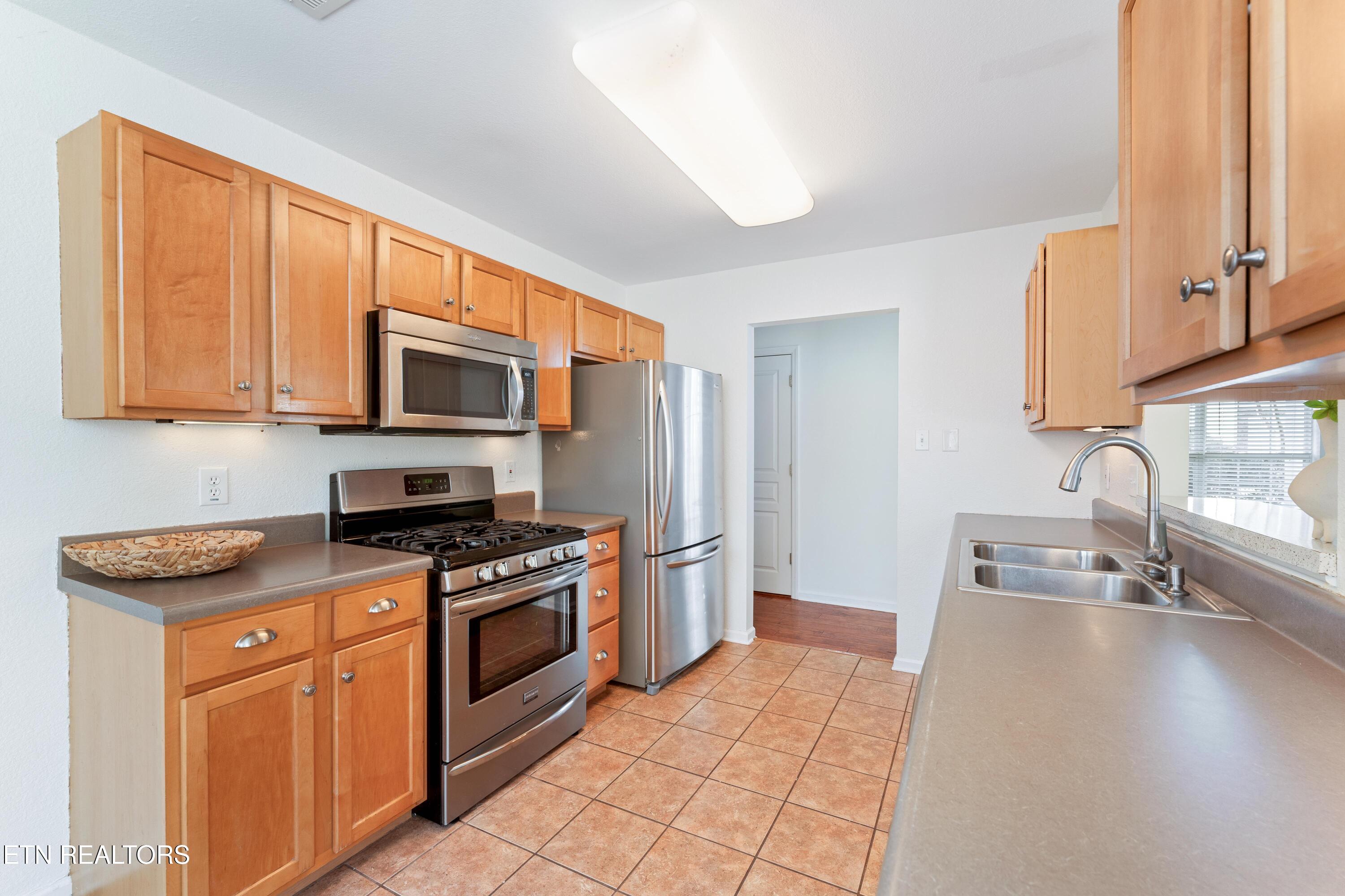 8121 Spring Haven Lane Property Photo 10
