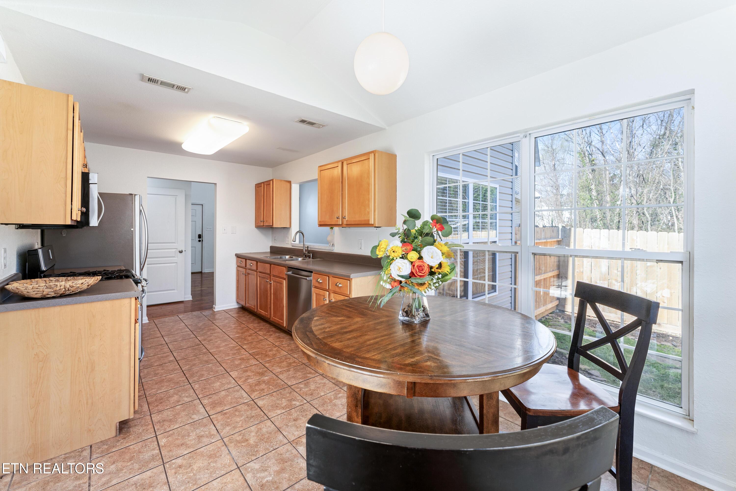 8121 Spring Haven Lane Property Photo 12