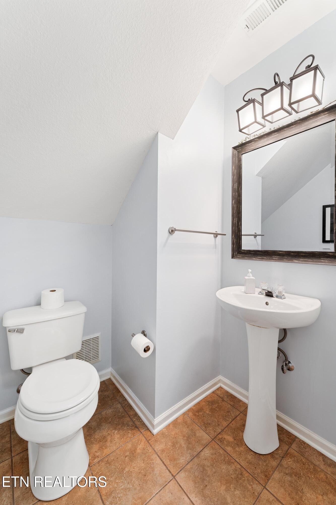 8121 Spring Haven Lane Property Photo 15