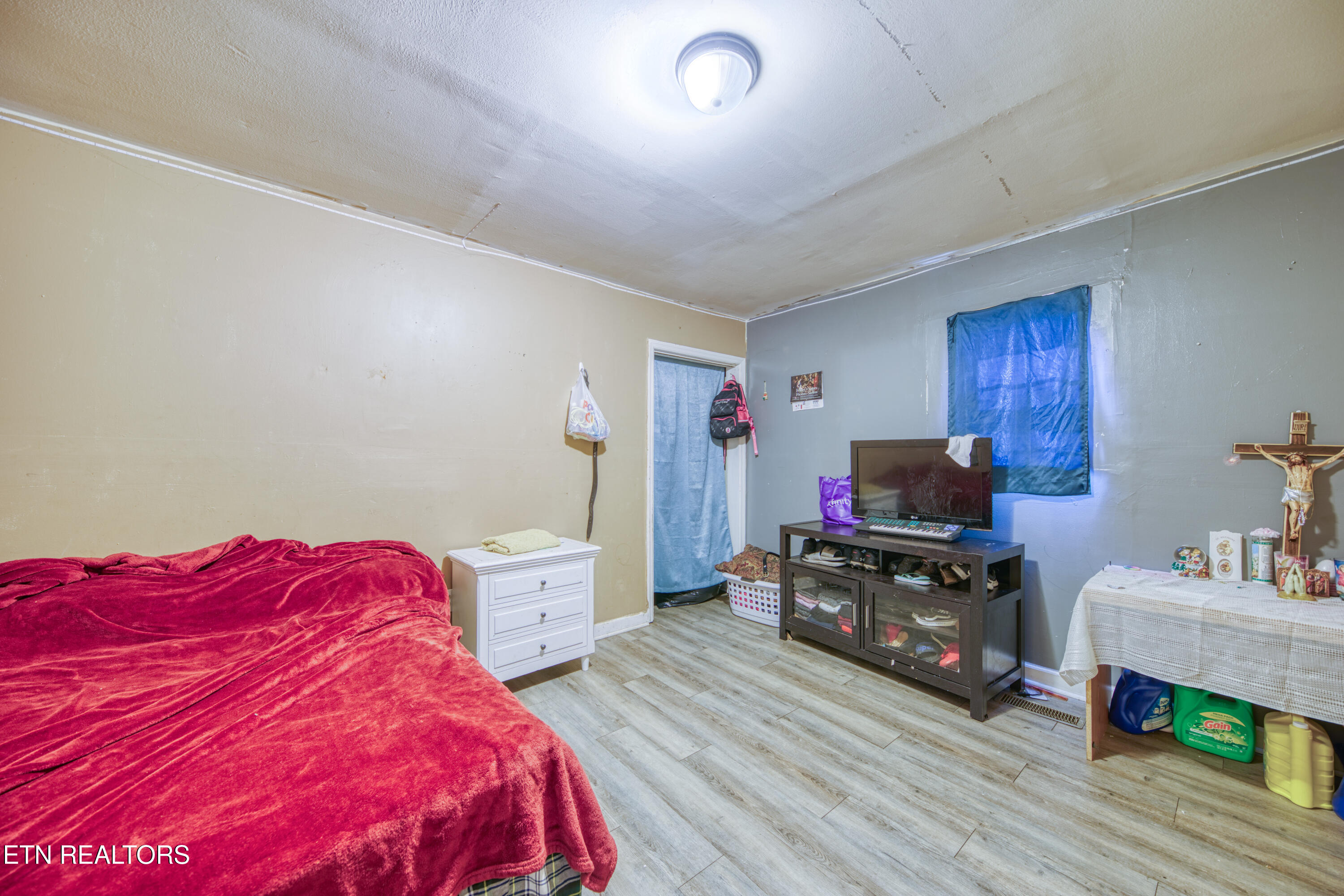 2624 Larkwood Lane Property Photo 7