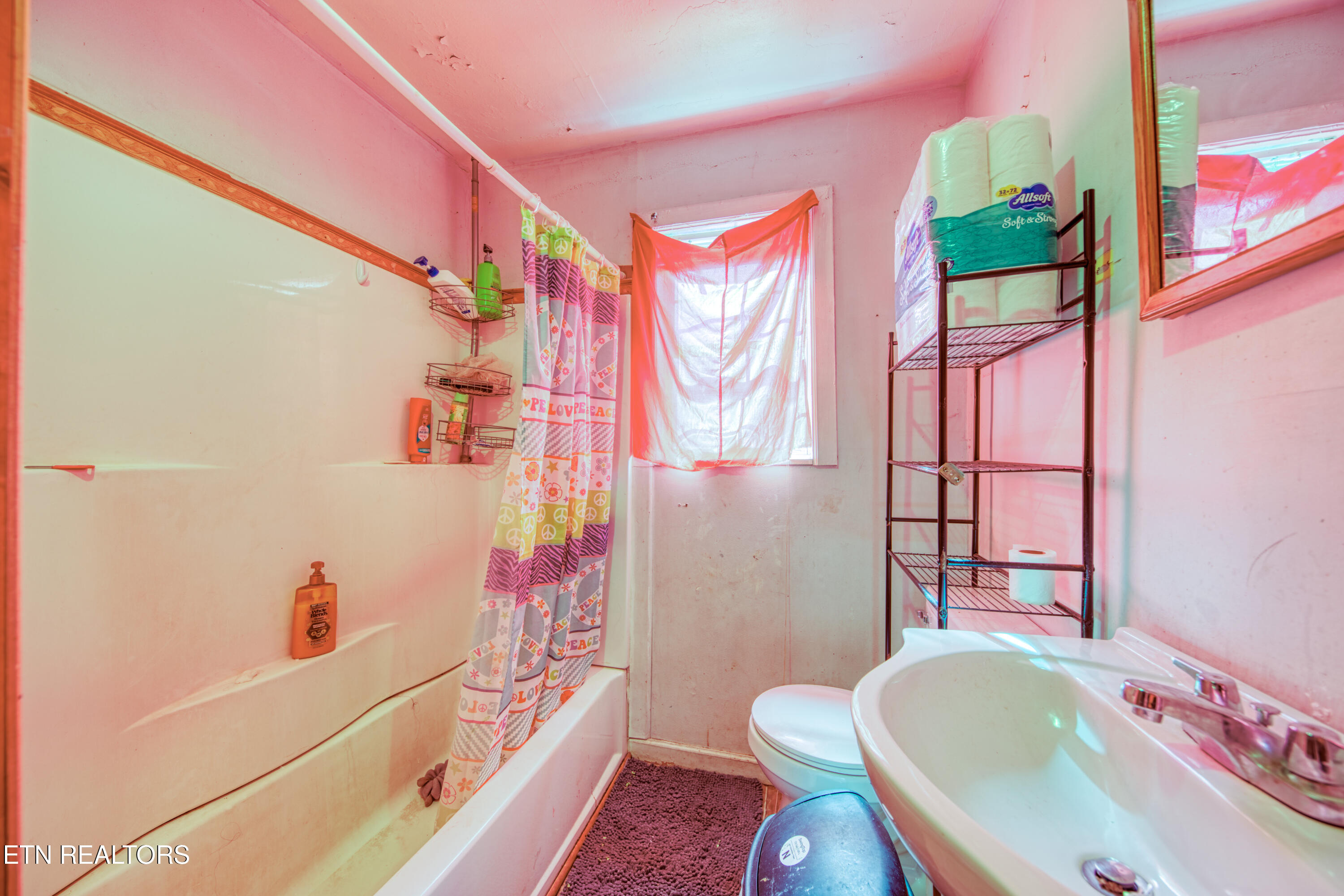 2624 Larkwood Lane Property Photo 8