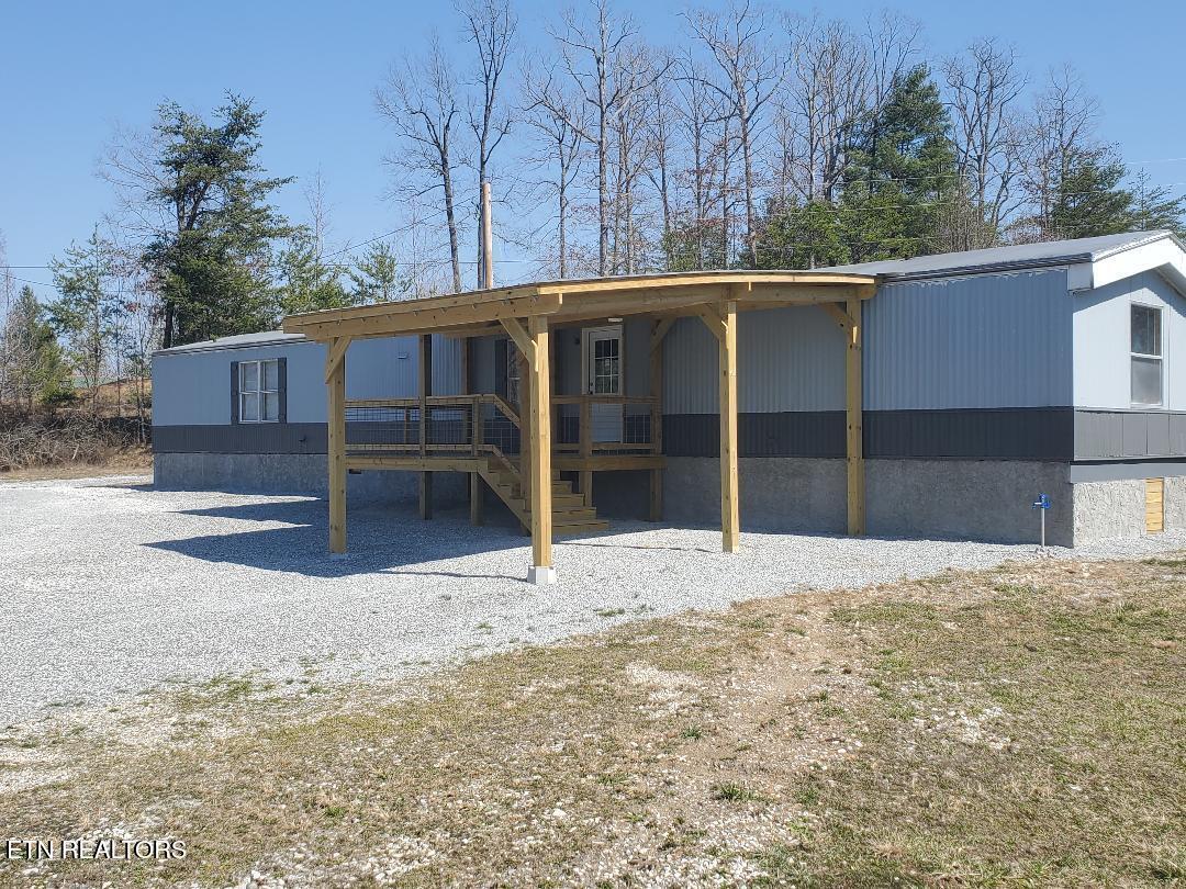 1206 Clay Boyatt Rd Property Photo 2
