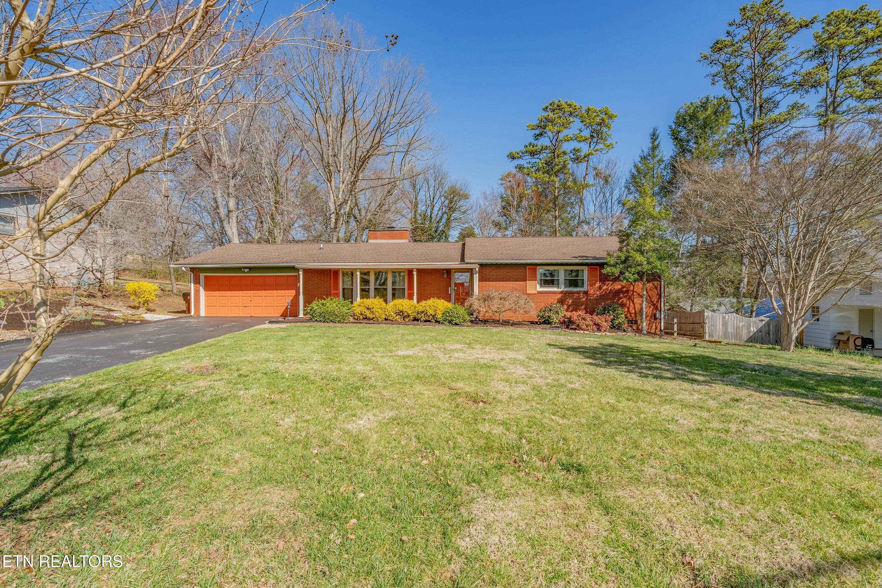 4105 Westgate Drive Property Photo 4