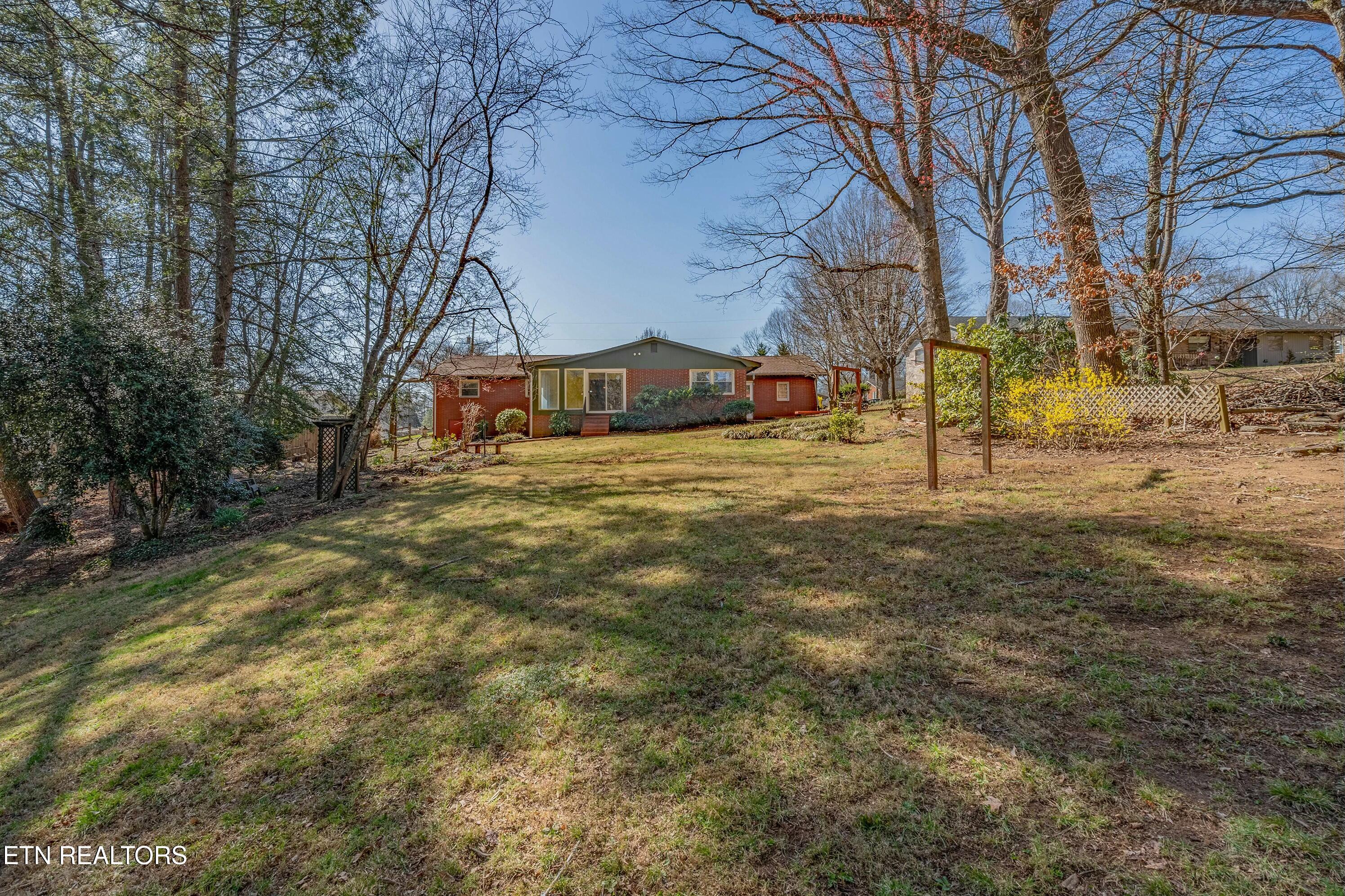 4105 Westgate Drive Property Photo 7