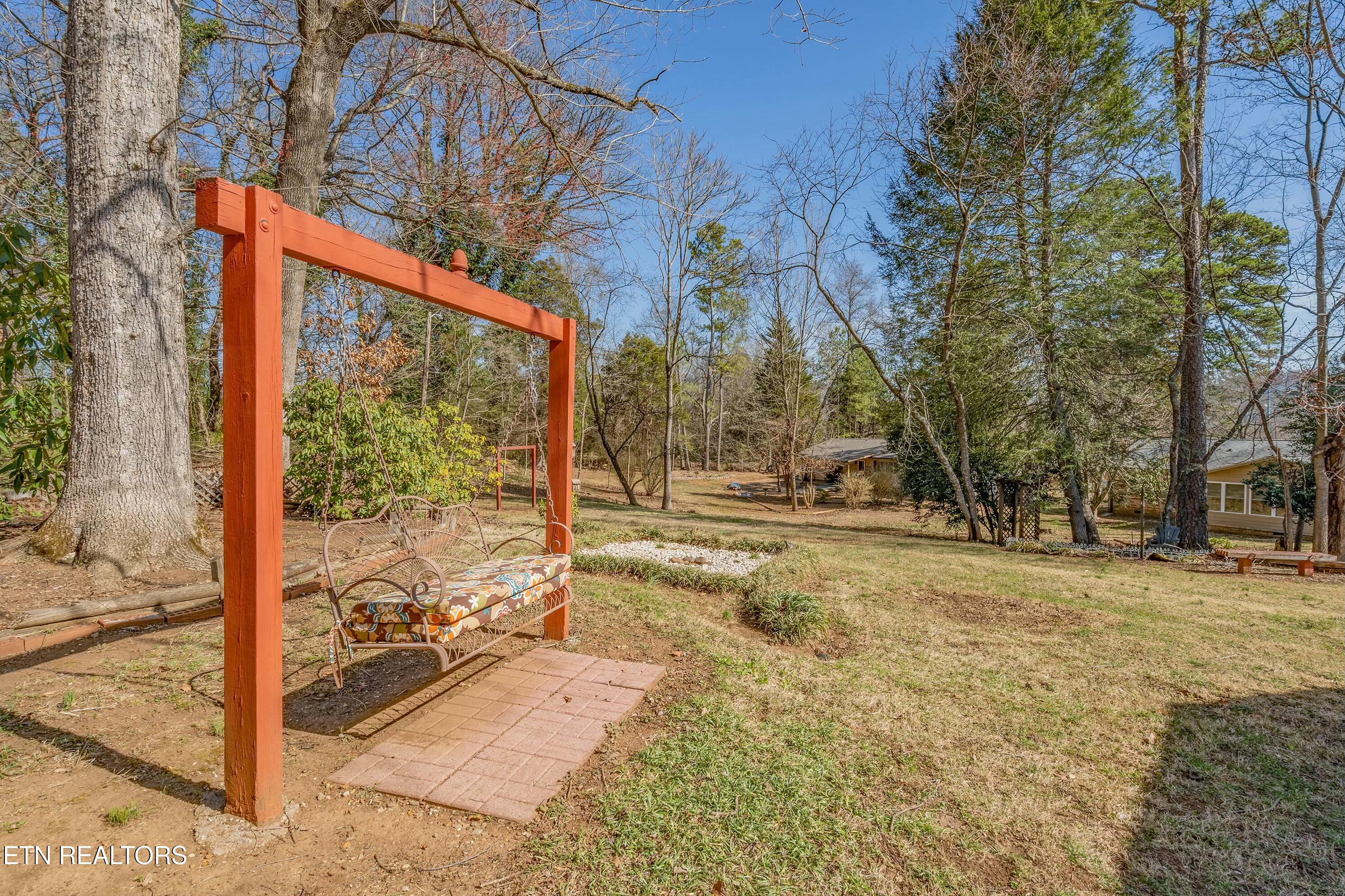 4105 Westgate Drive Property Photo 12