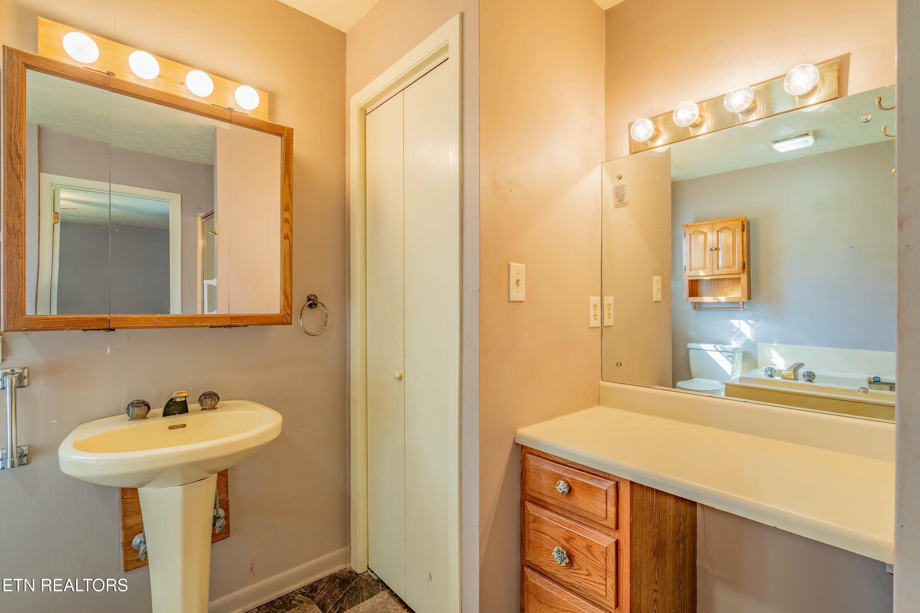 4105 Westgate Drive Property Photo 31
