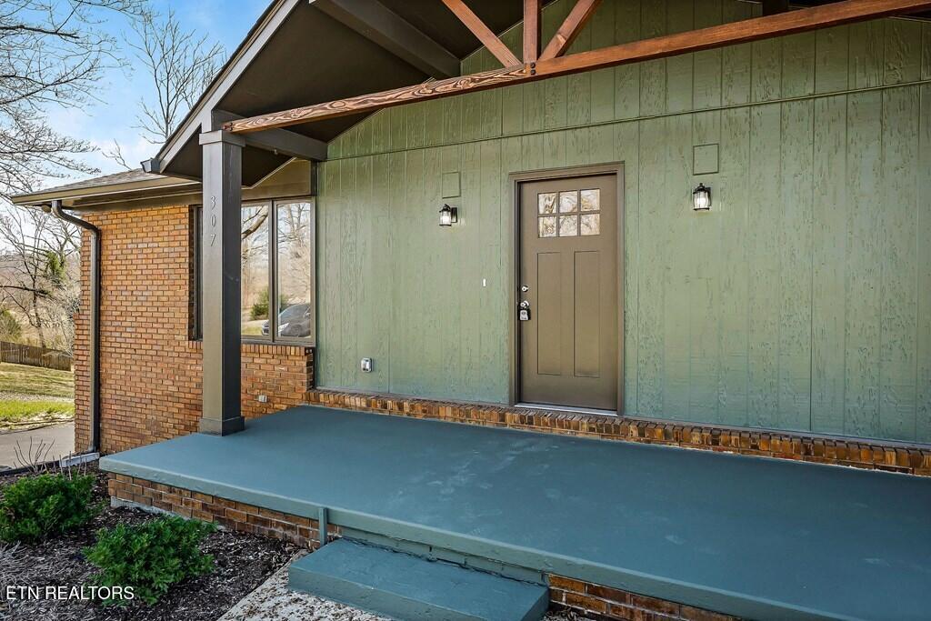 307 Gillen Drive Property Photo 15