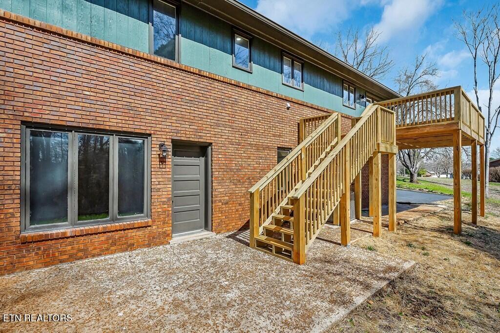 307 Gillen Drive Property Photo 17