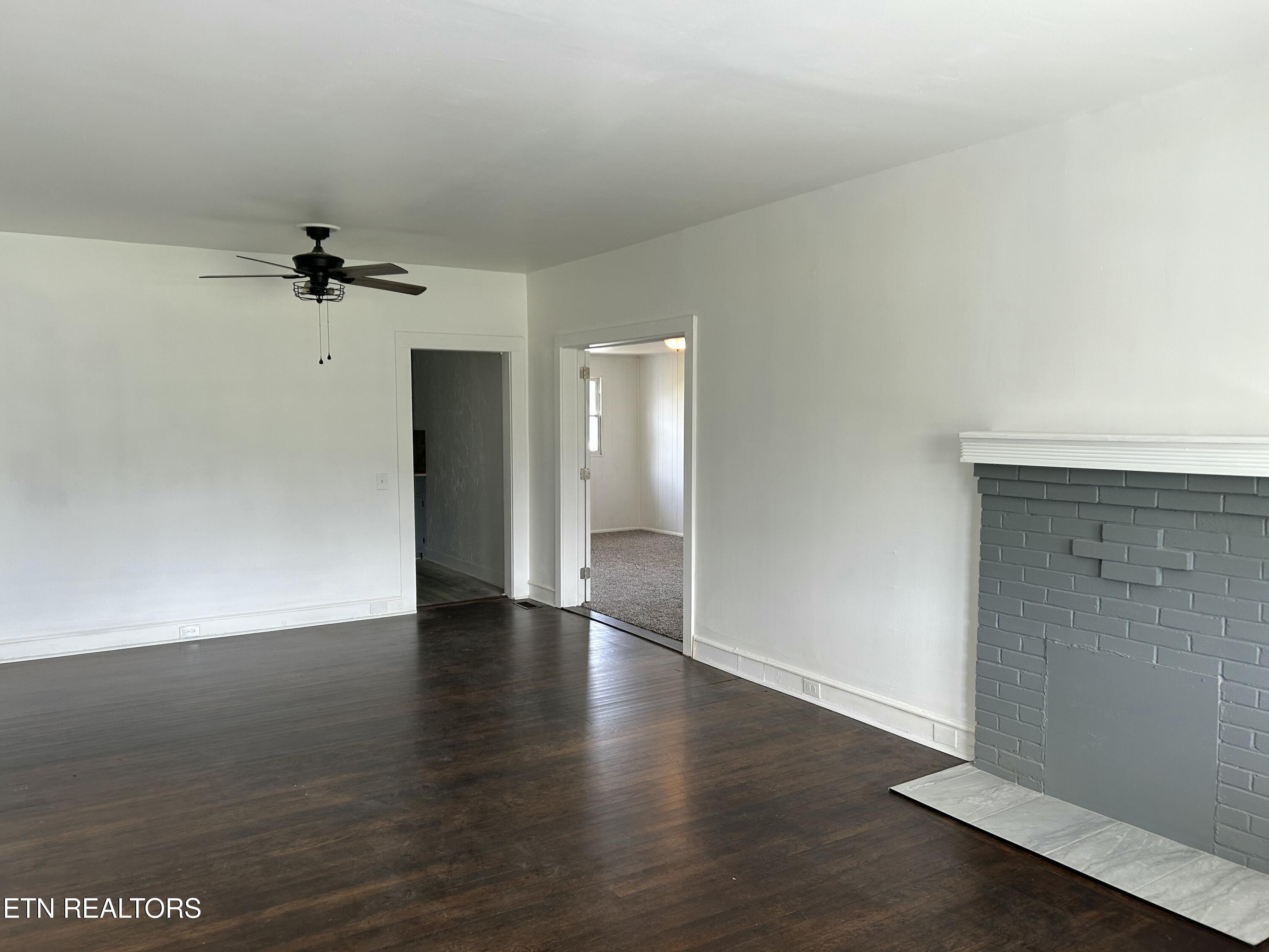 10115 Asheville Hwy Property Photo 4
