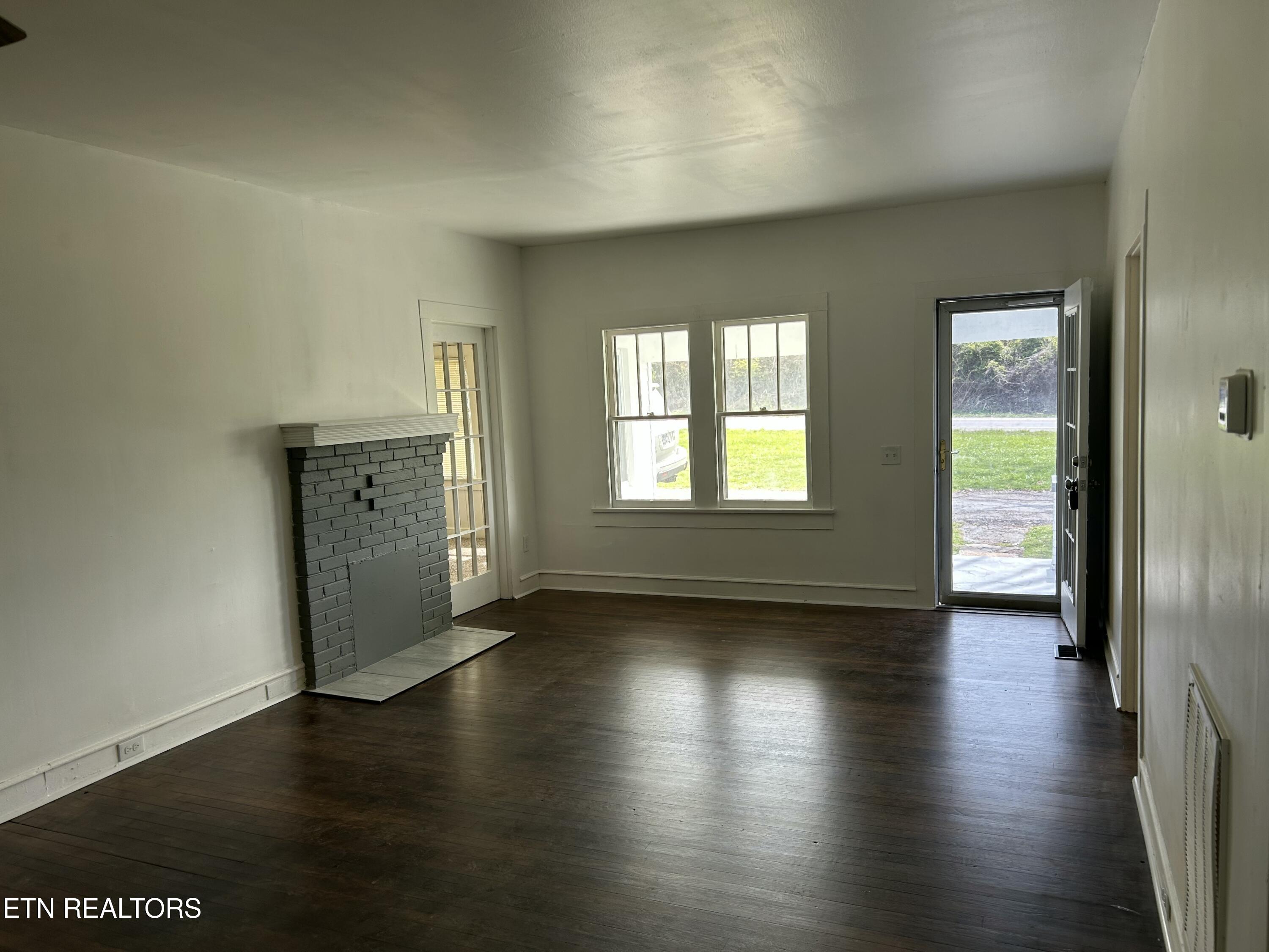 10115 Asheville Hwy Property Photo 6