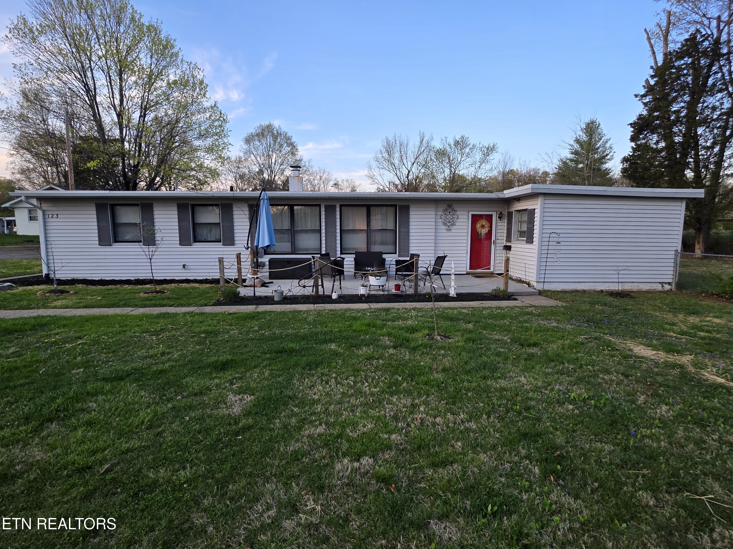 123 Marietta Circle Property Photo 1